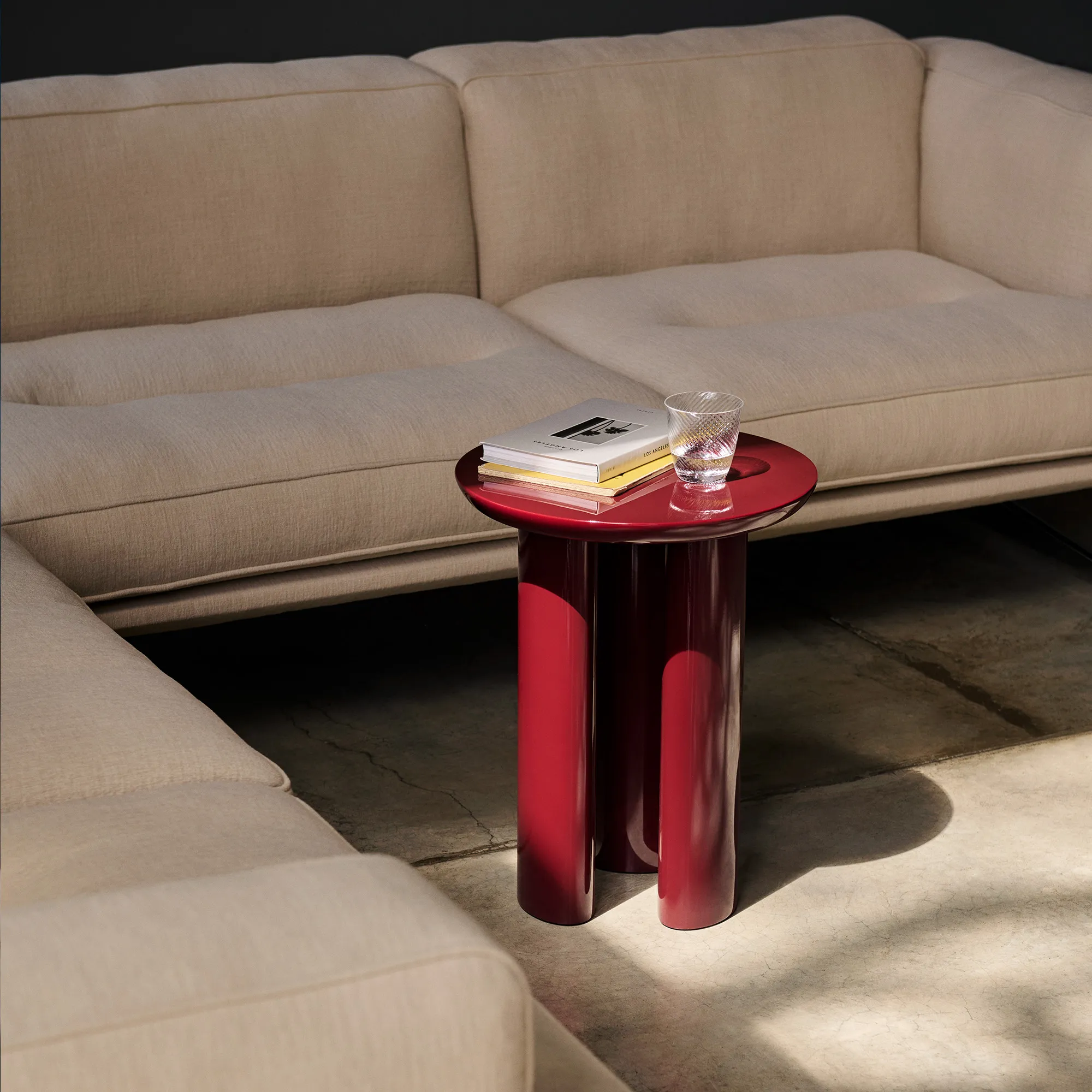 Inland AV41 corner sofa polished aluminium legs - 7