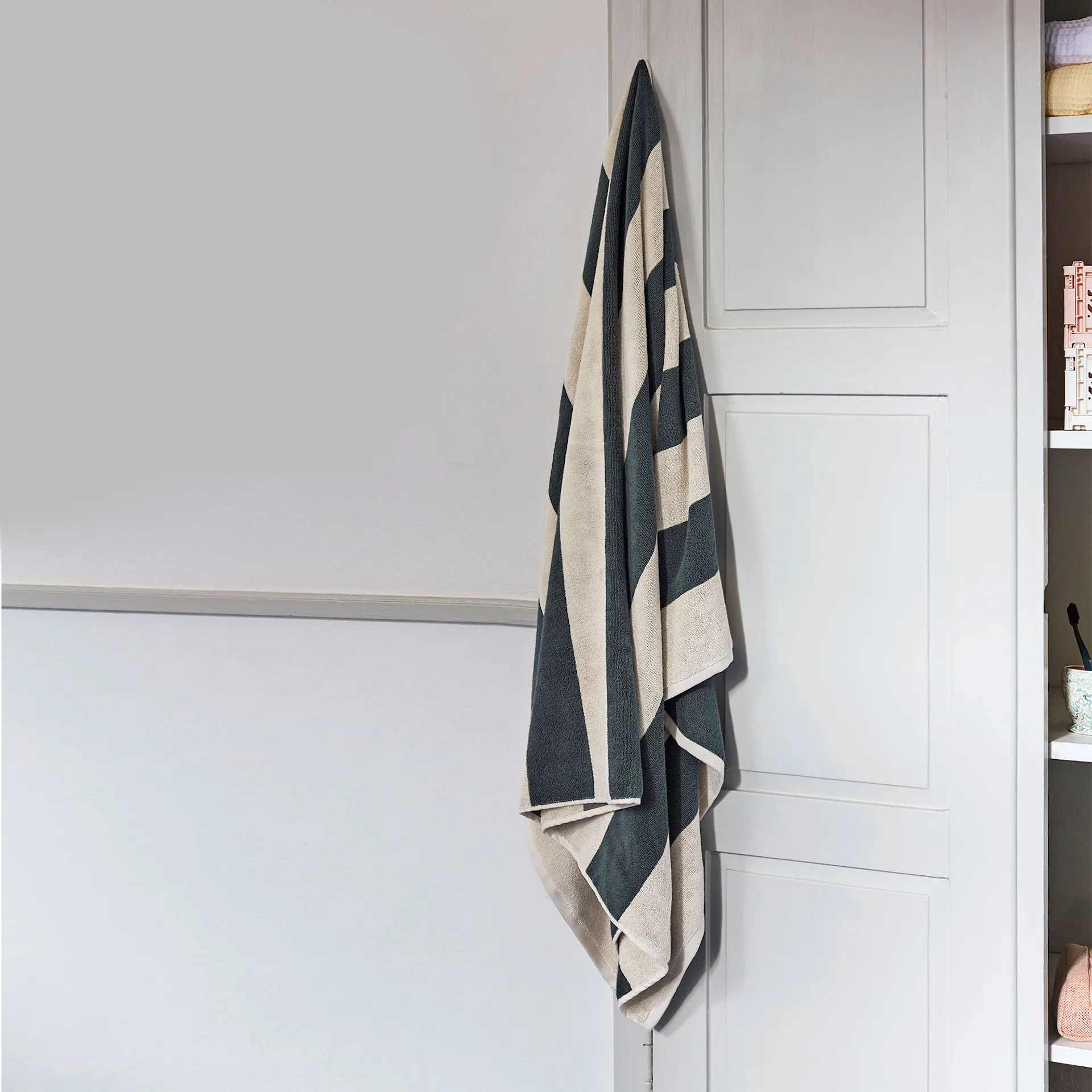 Terry Stripe Bath Towel 100 x 150 cm - HAY - NO GA