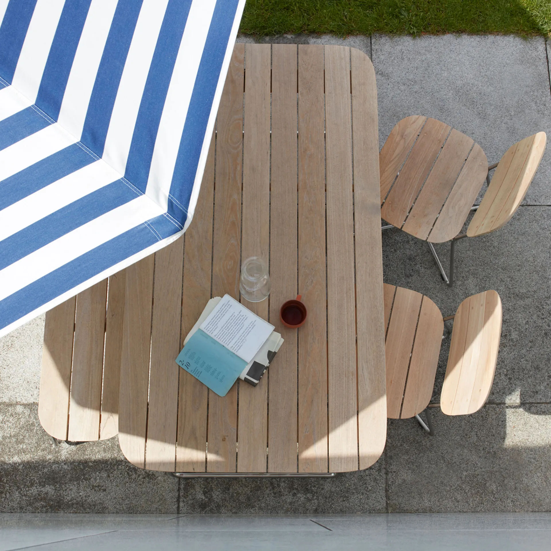 Lilium Outdoor Table - Fritz Hansen - NO GA