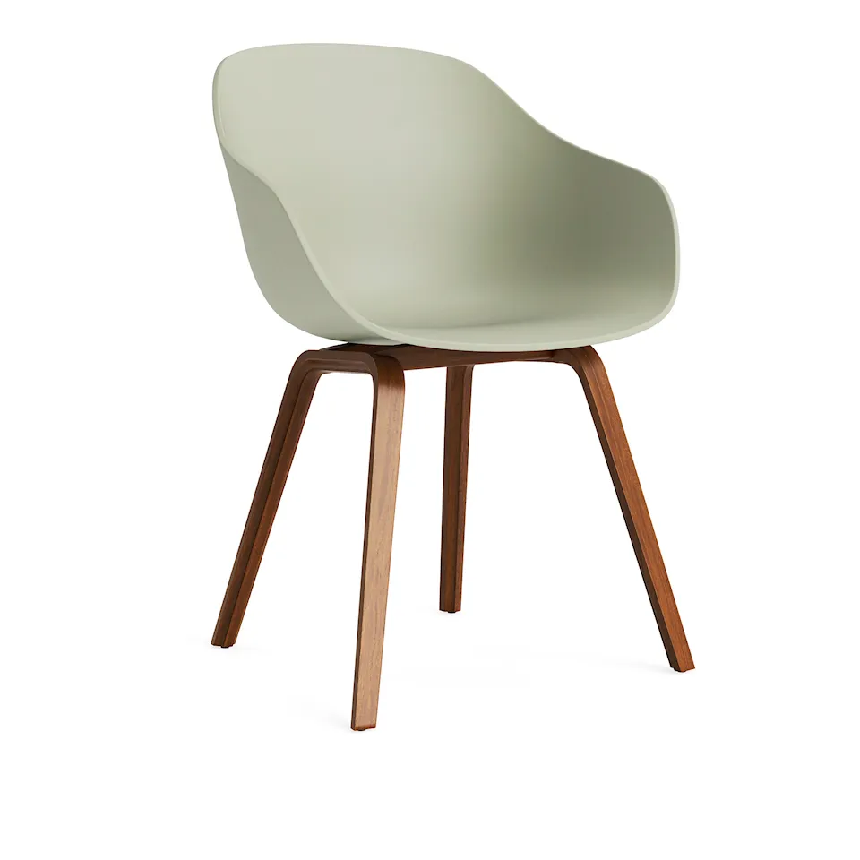 About A Chair AAC222 fauteuil Walnut