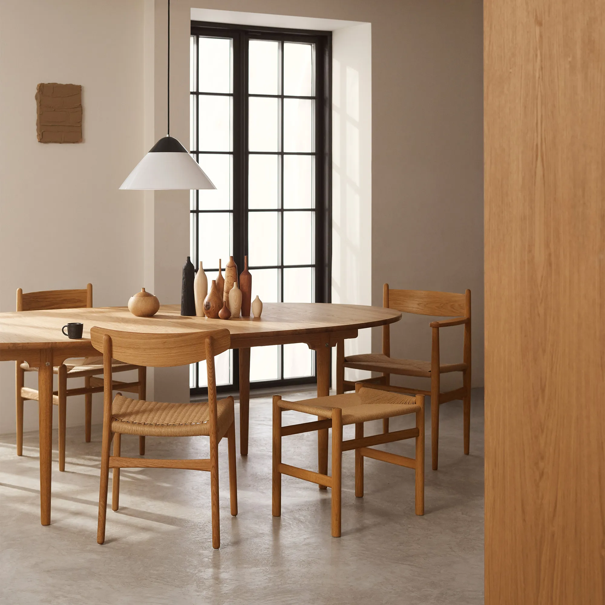 CH338 Dining Table - 11