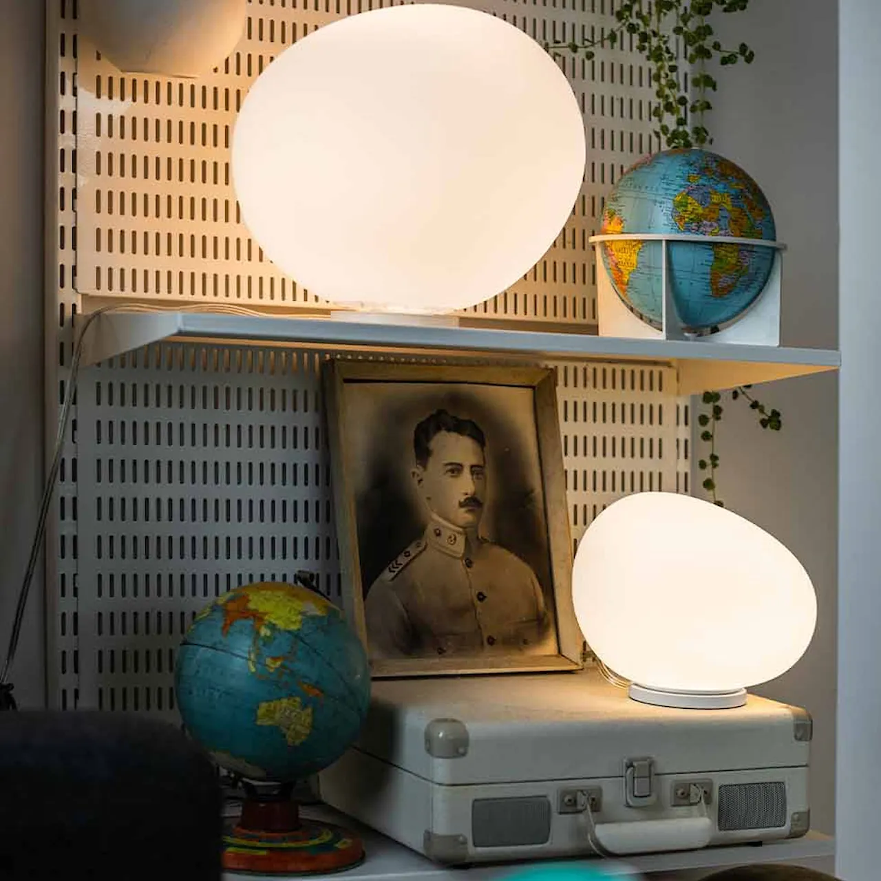 Gregg Grande table lamp