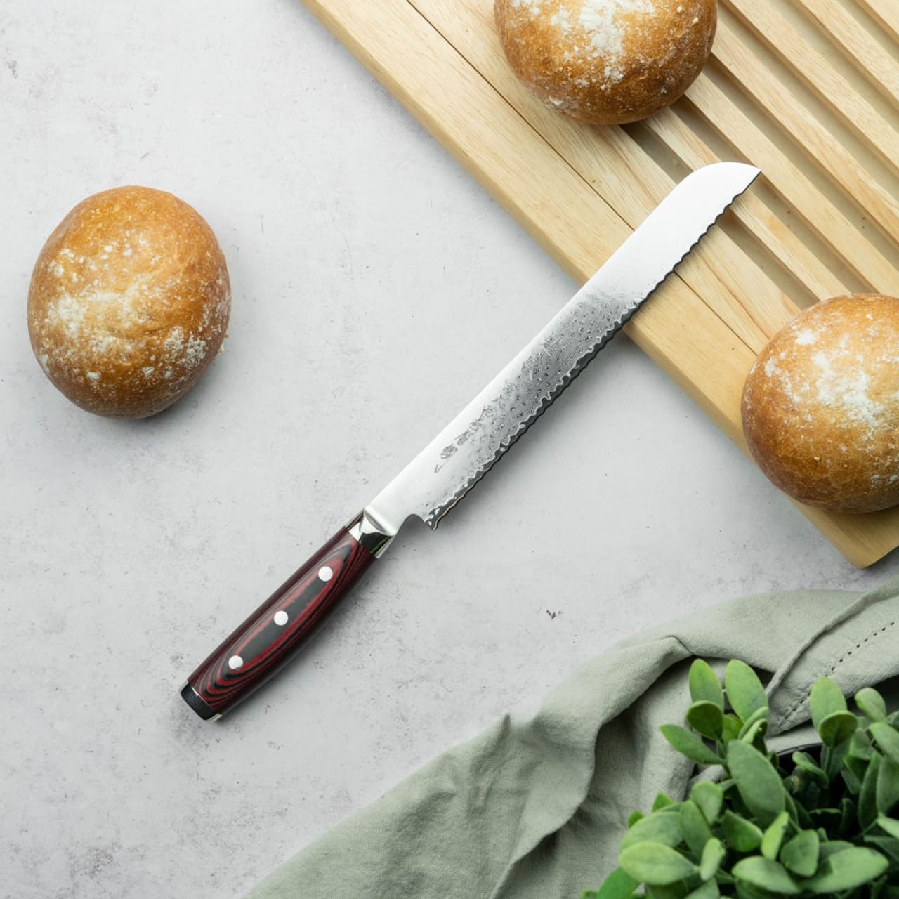 Yaxell Super Gou Bread knife 23 cm