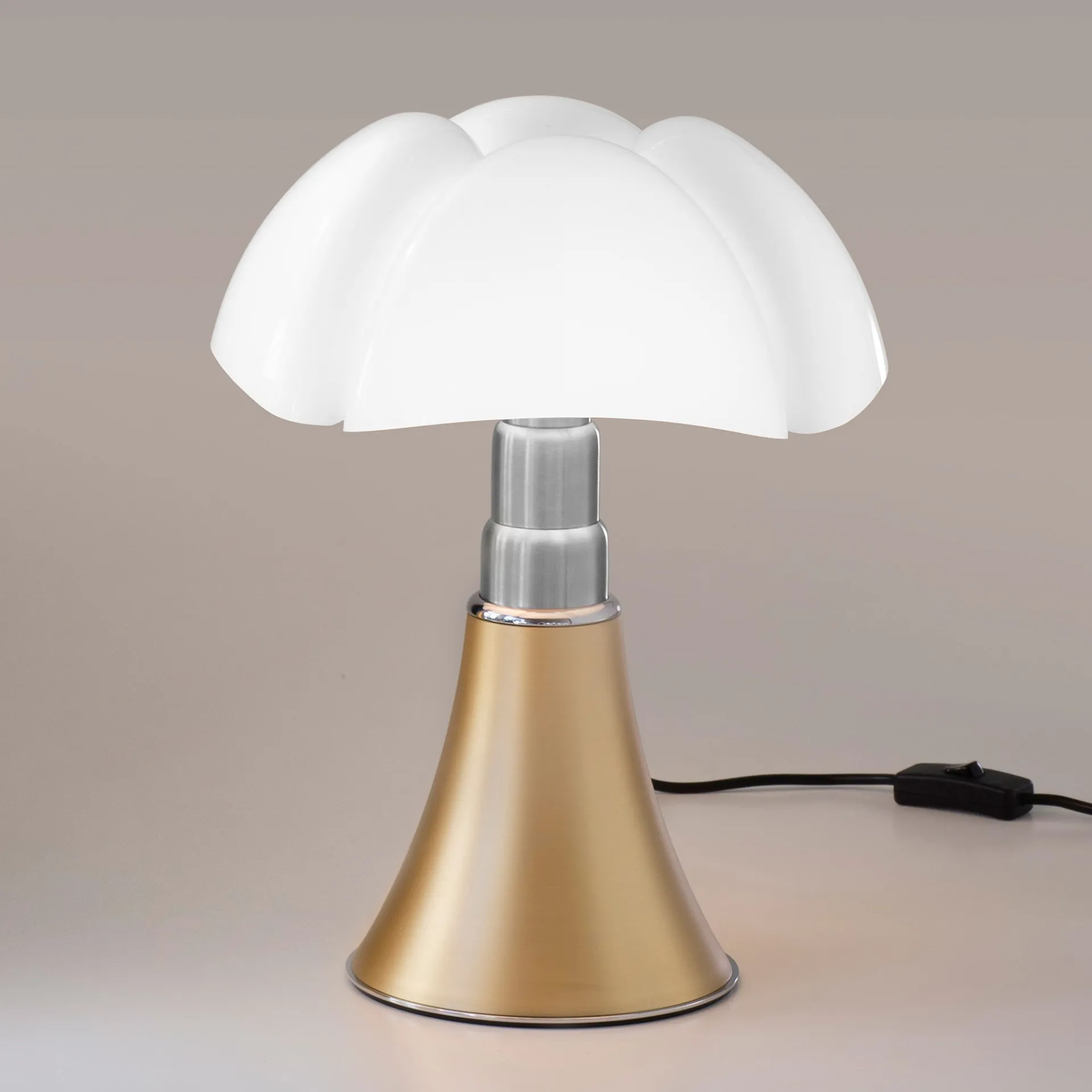 Minipipistrello Table Lamp, Brass - Dimmable - Martinelli Luce - Gae Aulenti - NO GA