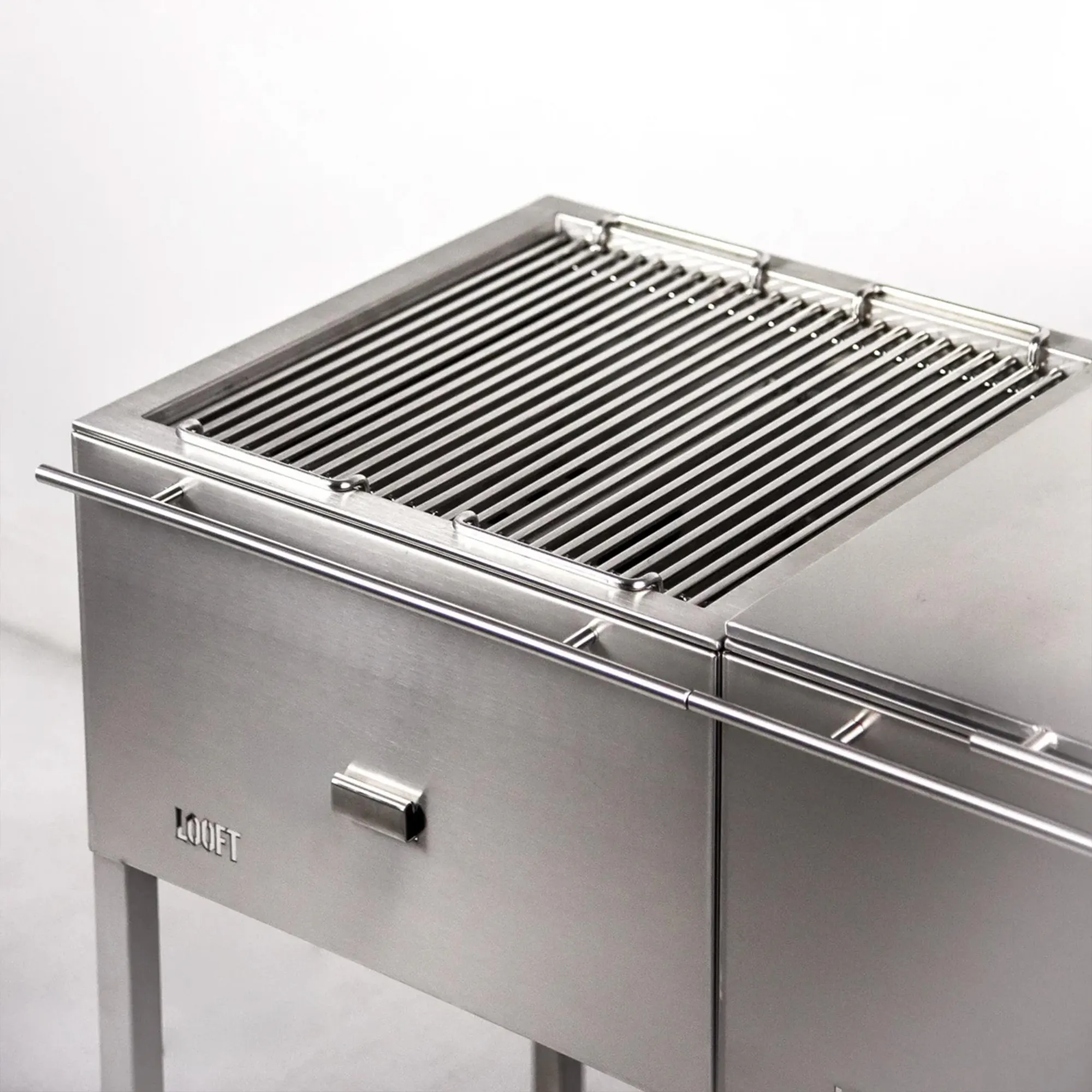 Houtskoolgrill buitenkeuken - 12