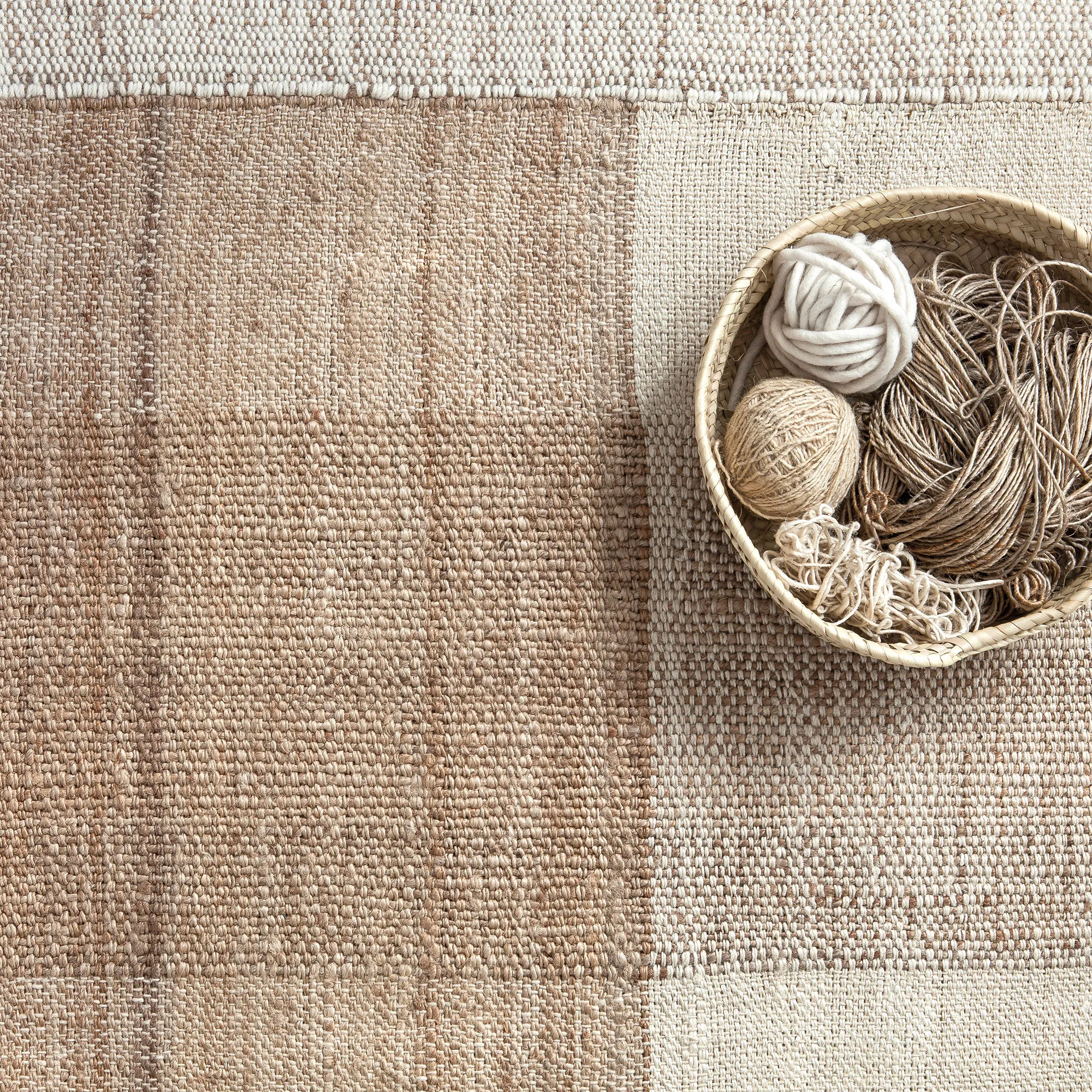 Tres Vegetal Jute Rug - 2