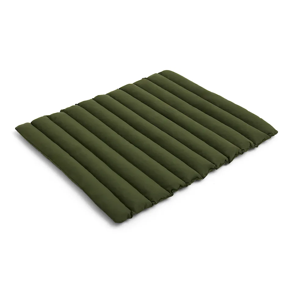 Soft quilted pad for palisade garden bench