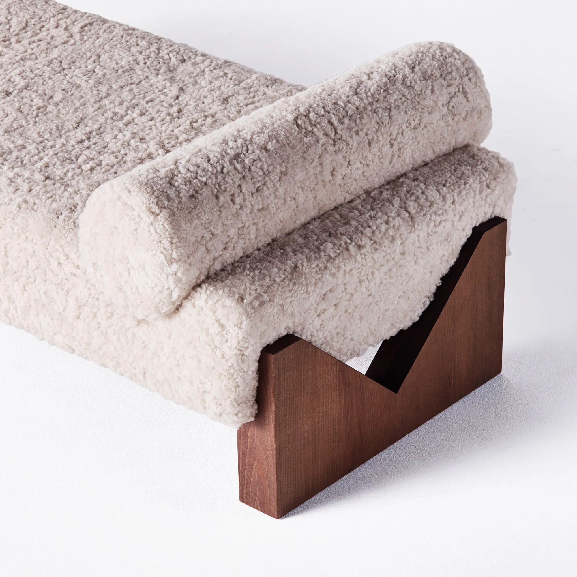 V Daybed - 3