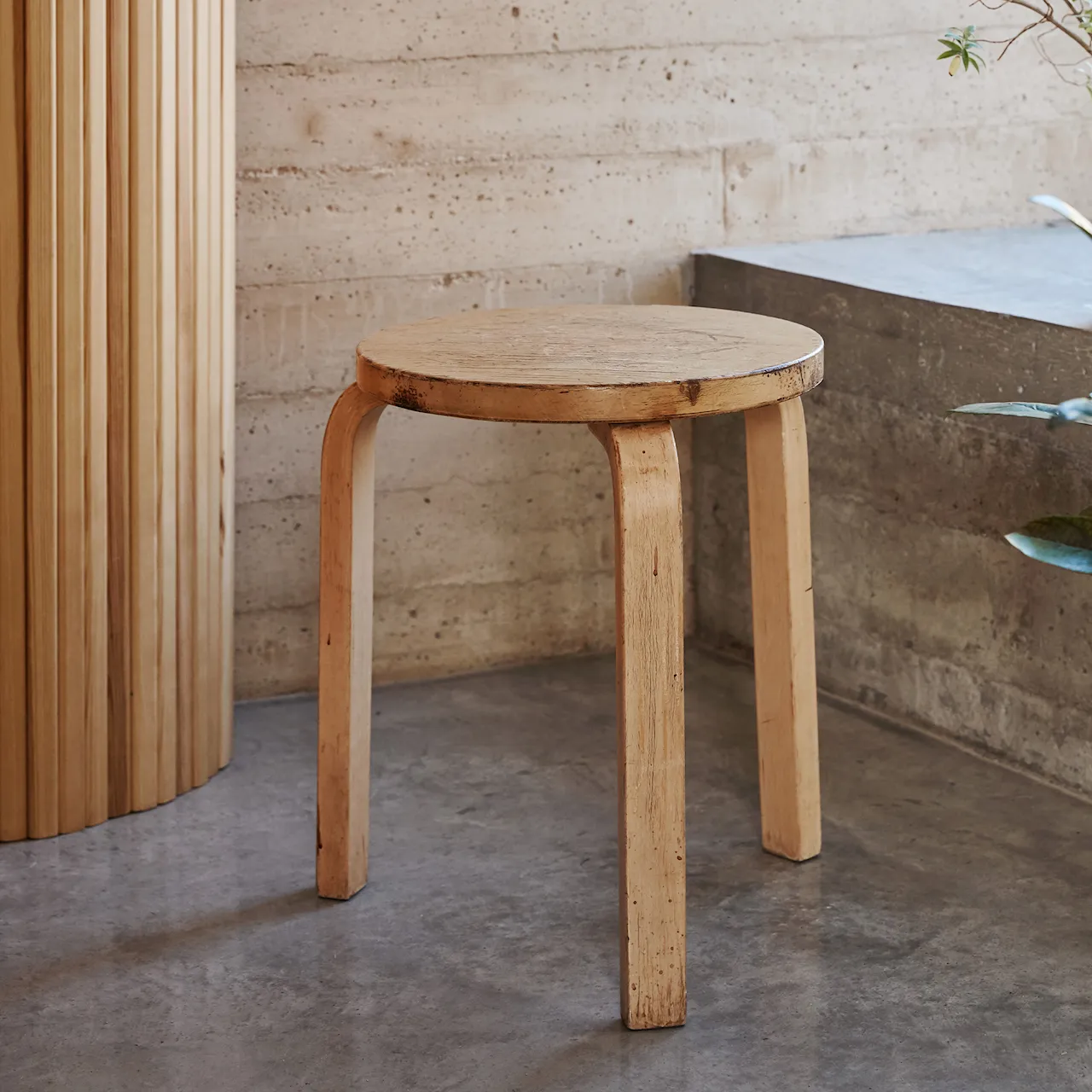 Stool 60 Clear lacquered