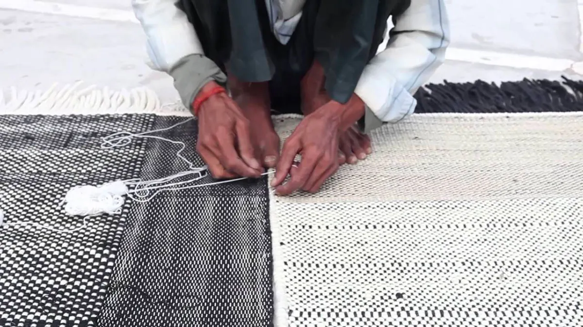 Tres Blue Rug - 4