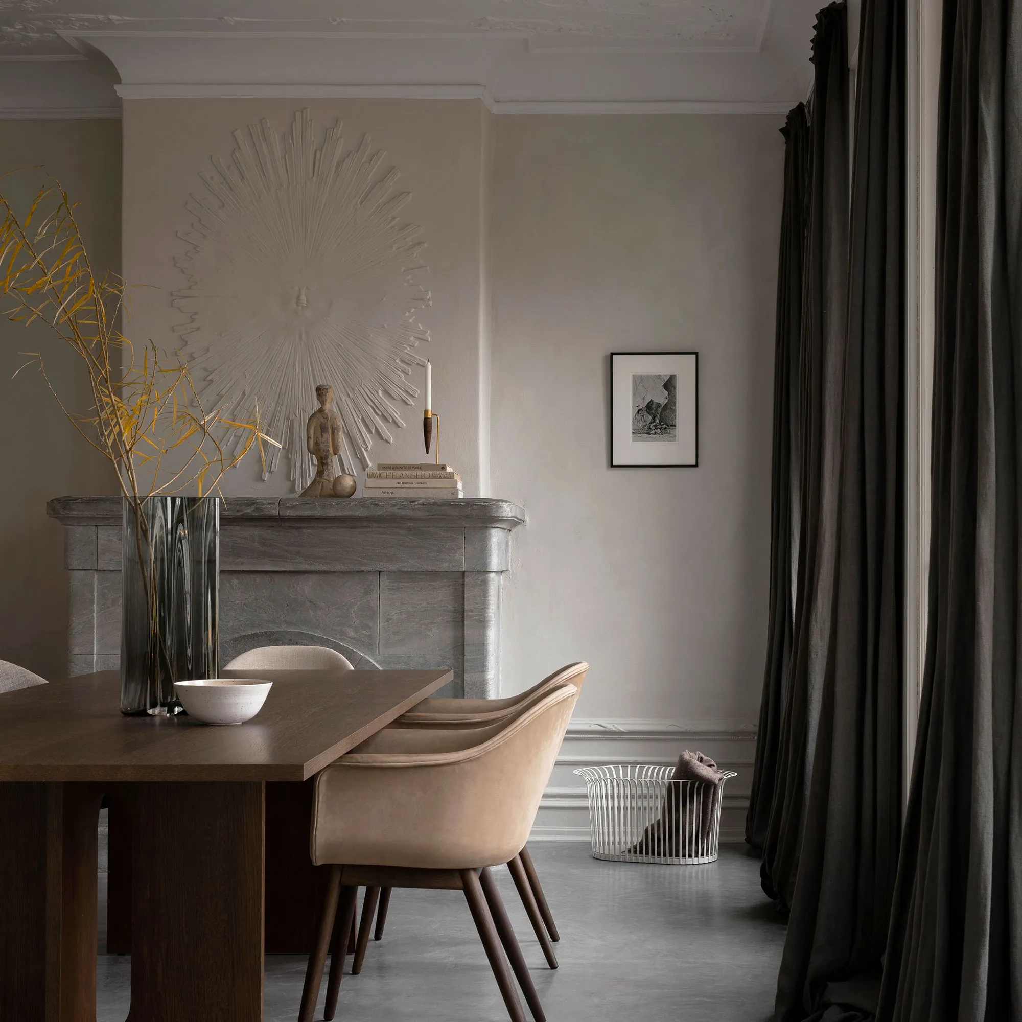 Androgyne Dining Table 210 cm