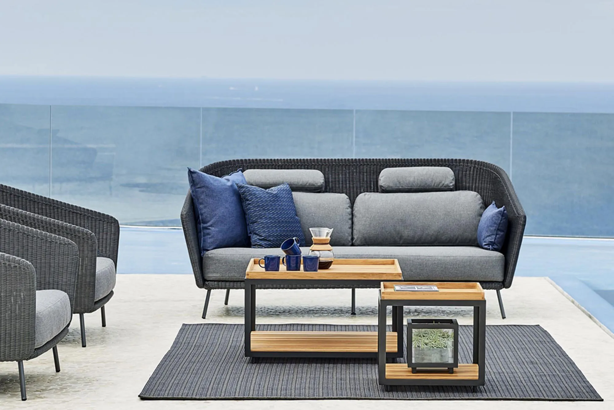 Level Coffee Table - 2