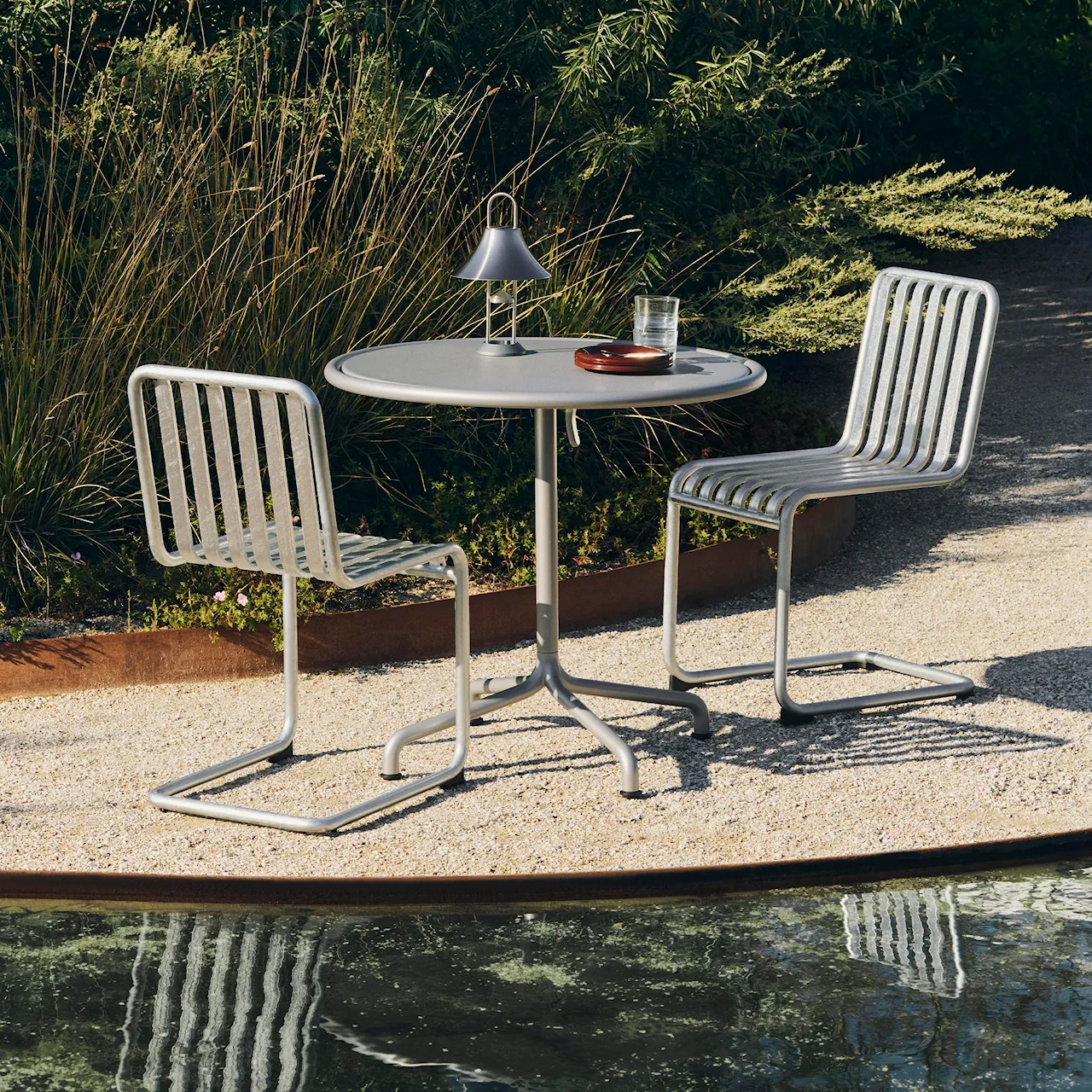 Palissade Cantilever Chair Cream White