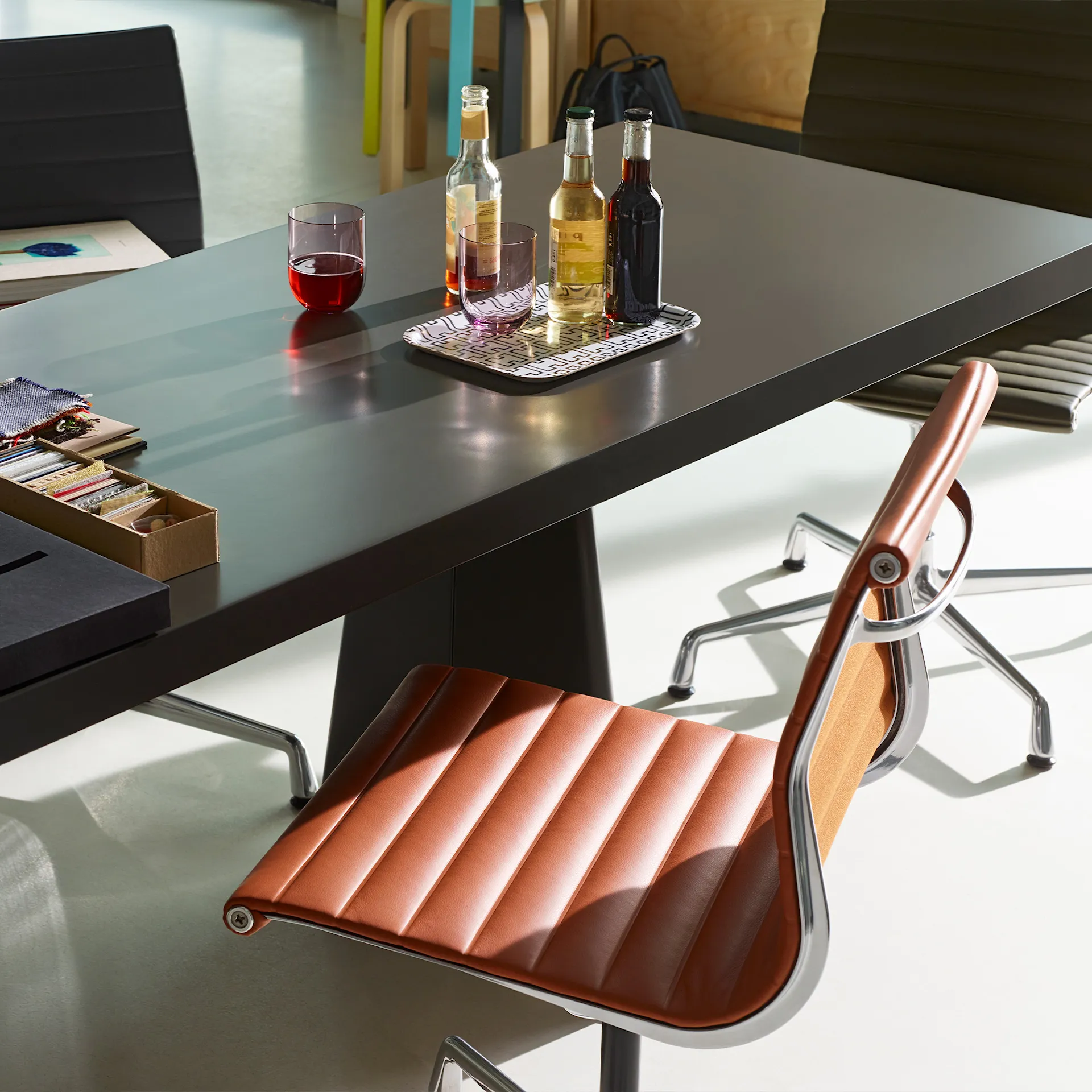 EA 101 - Vitra - Charles & Ray Eames - NO GA