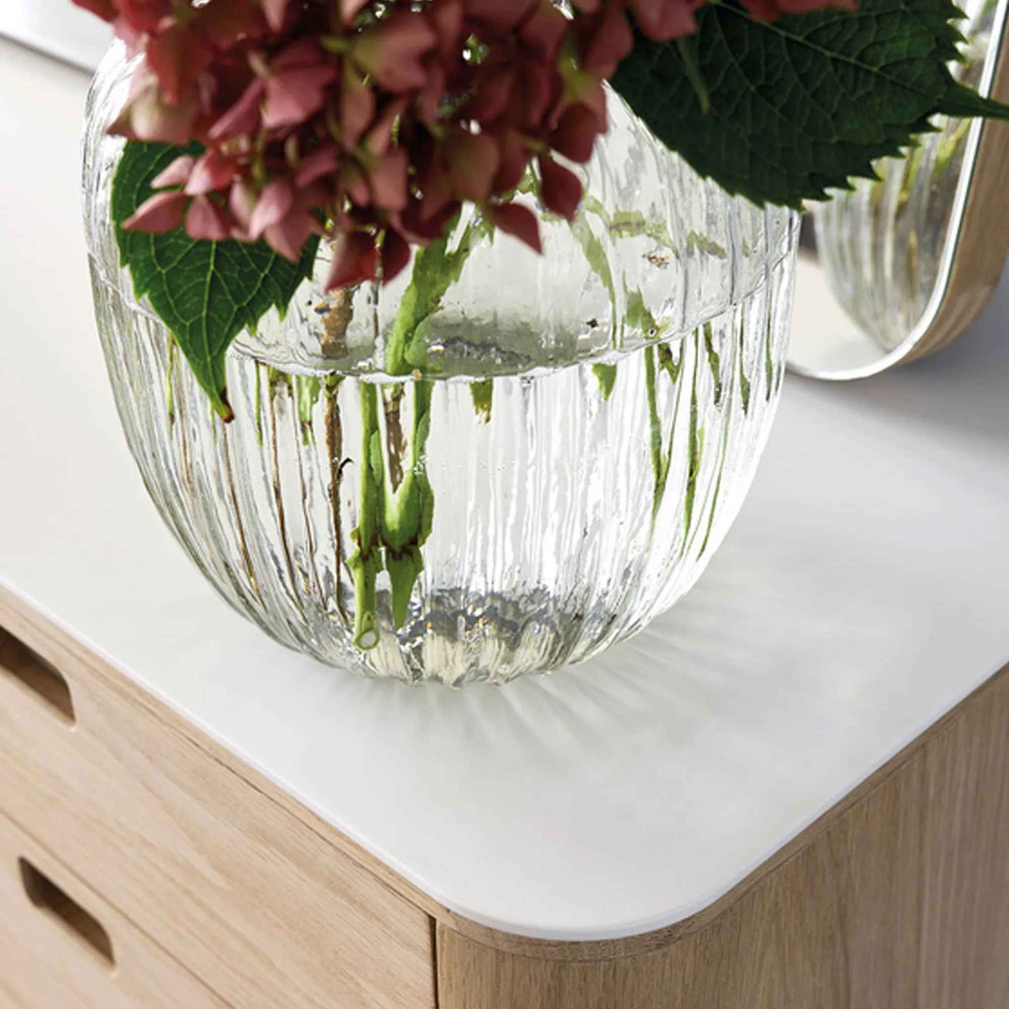AK 2420 Dresser - 3