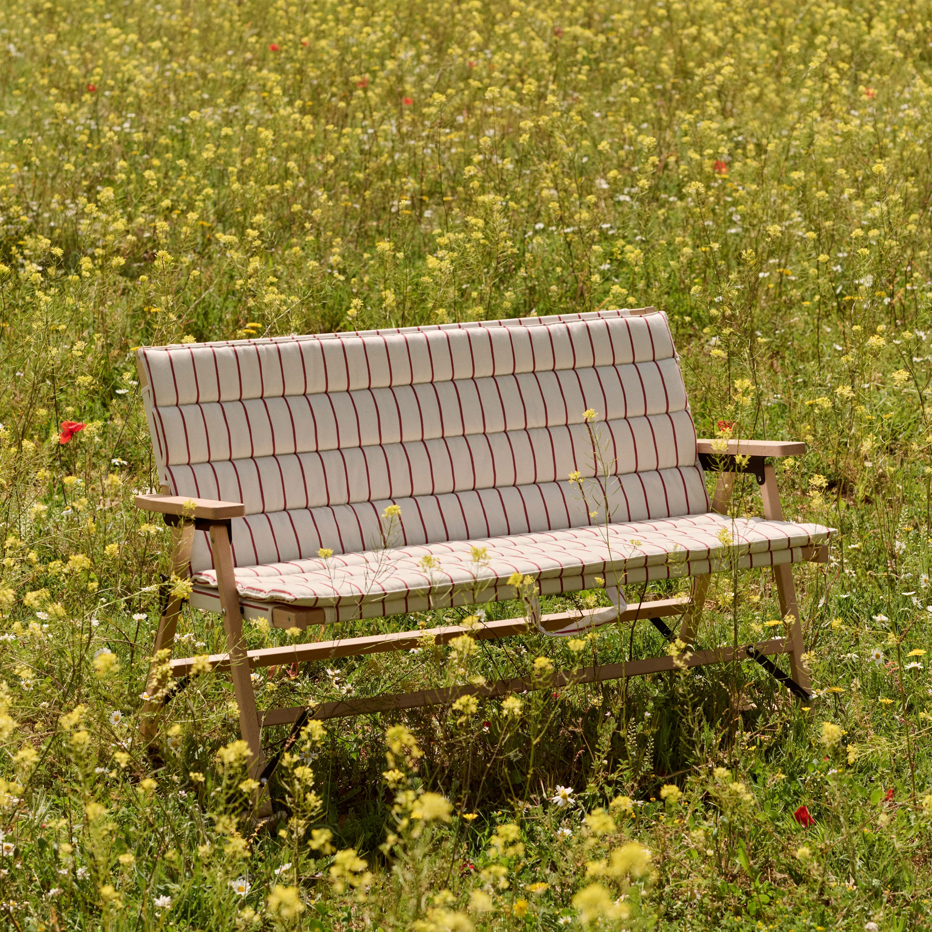 Outdoor Market Folding Sofa - 2