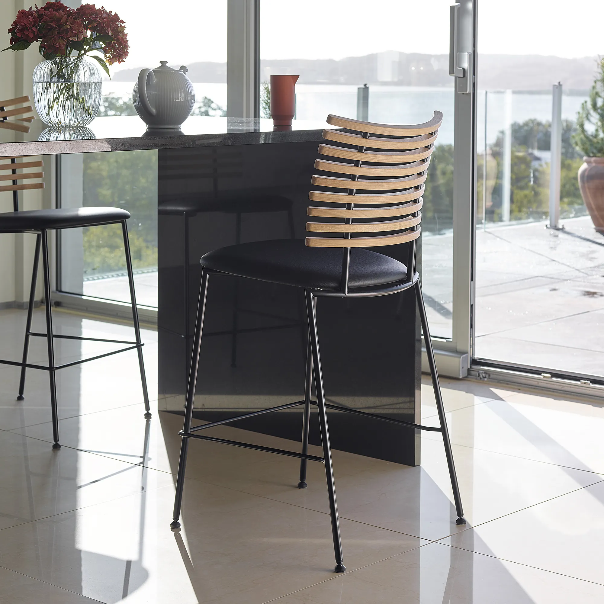 Tiger Barstool, Oiled Walnut, Black Steel, Leather Naver Select - 2