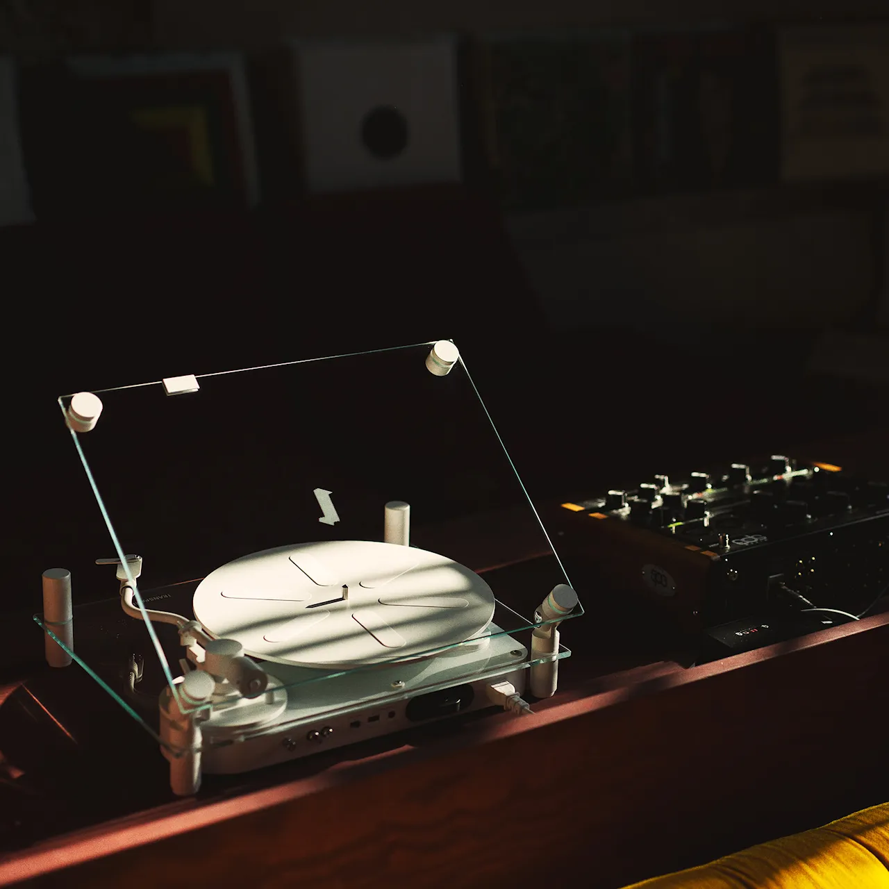 Transparent Turntable - Black