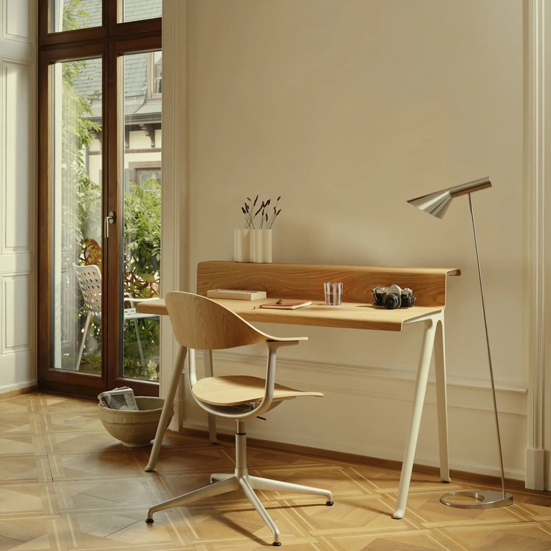 Courier home desk light oak - Vitra - NO GA