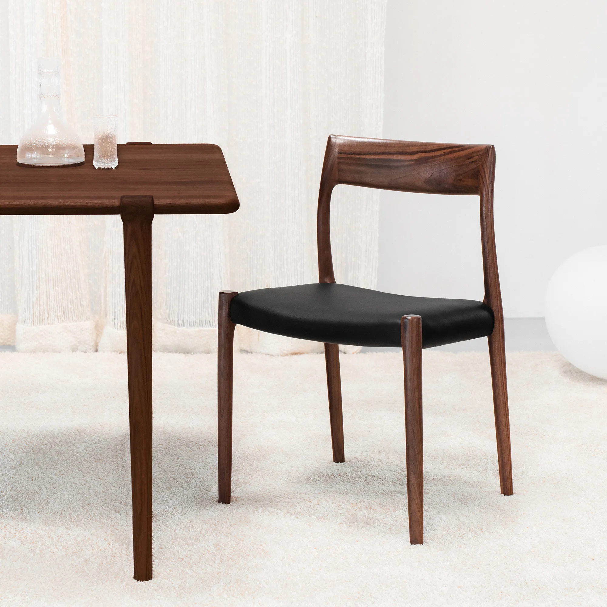 Model 77 dining chair - 3