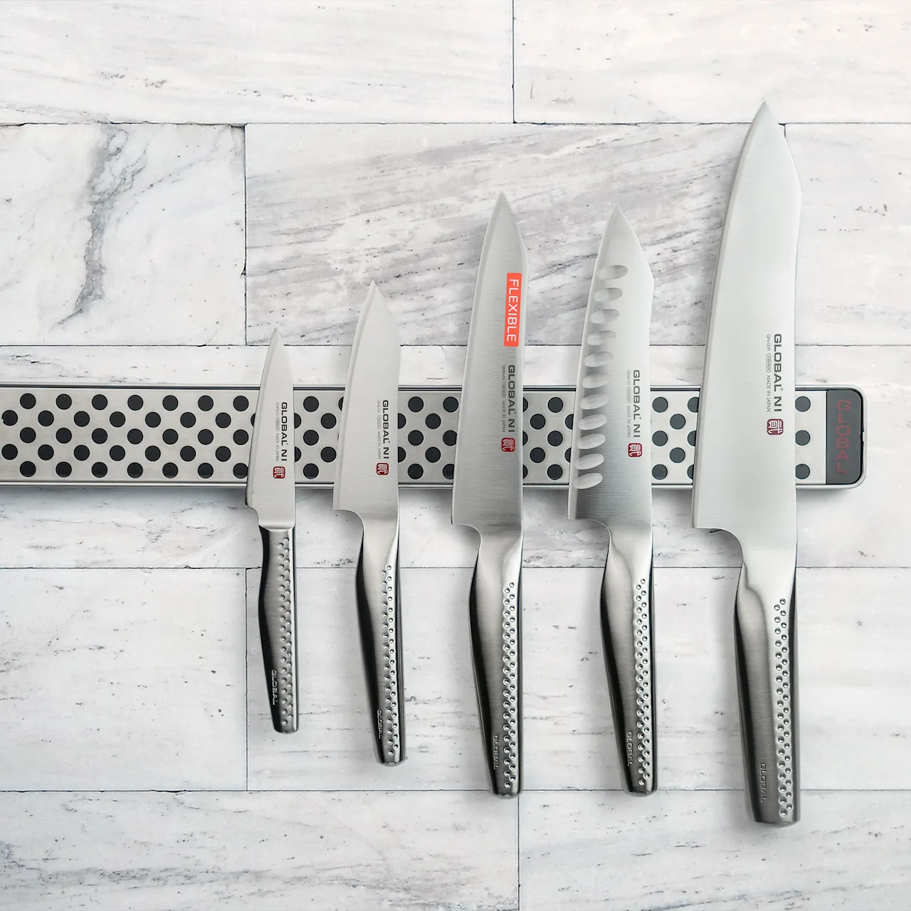 Global G-42-81 Magnetic Knife Rack 81 cm