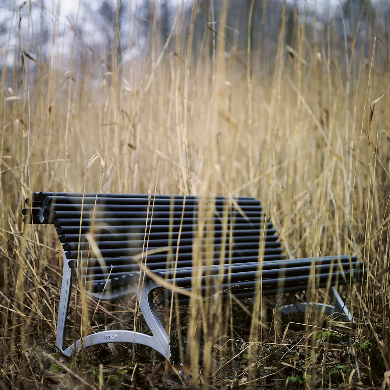 Sofa Jujol - Grey Lacquered Pine Wood/Nature