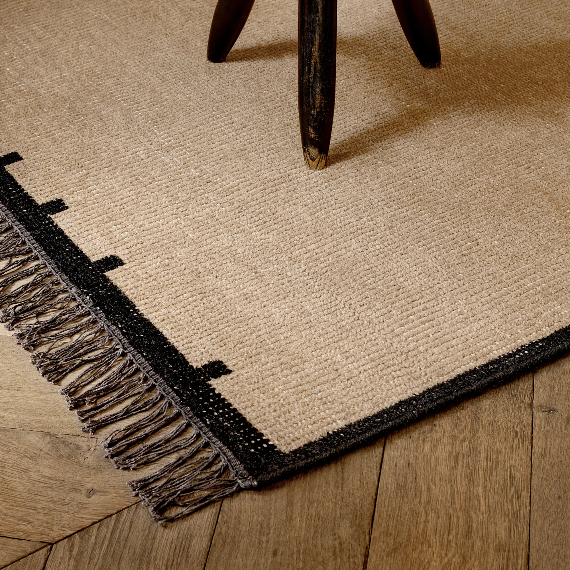 Elder 01 Black Wool Rug - 3