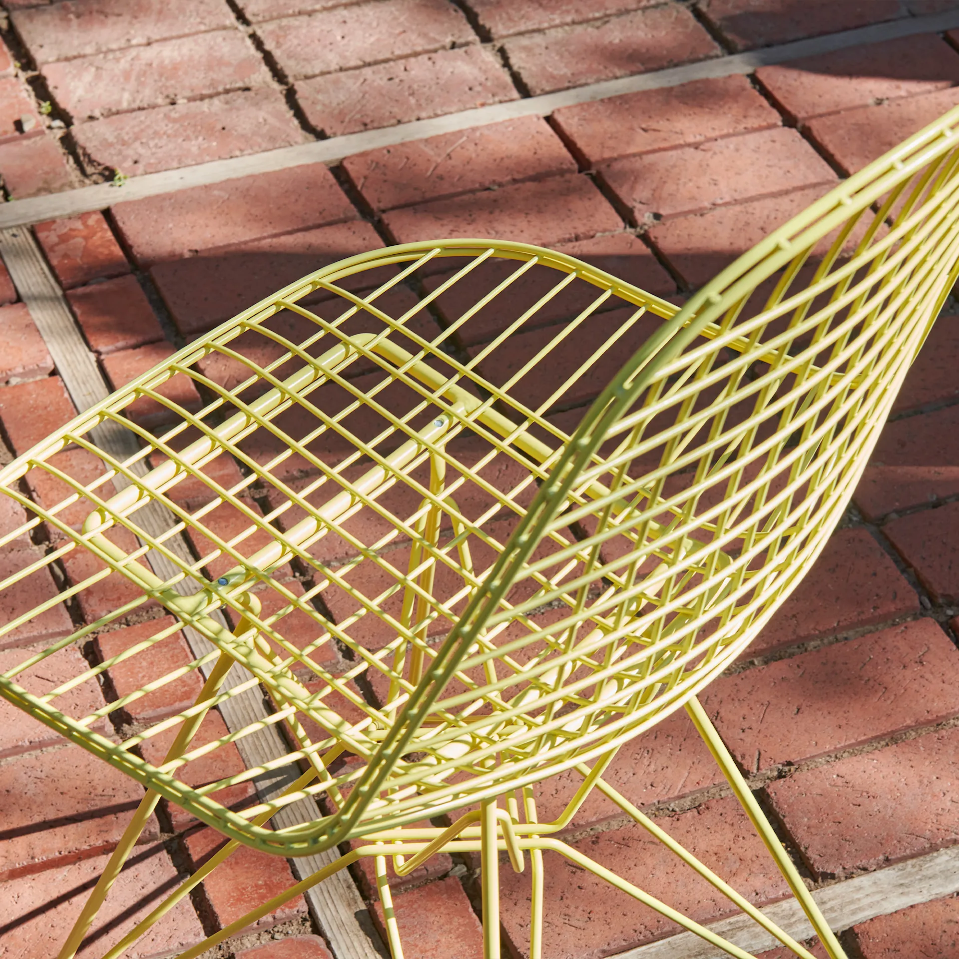 Wire Chair DKR powder coated - Vitra - Charles & Ray Eames - NO GA