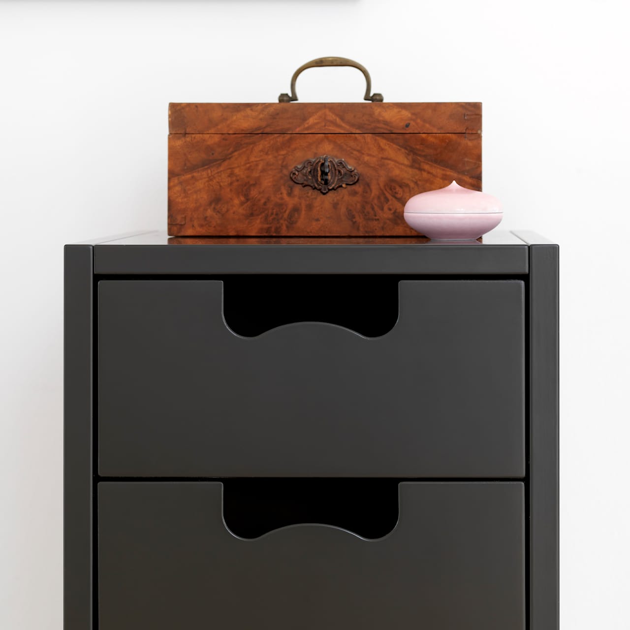 byr-er-handla-en-stilren-byr-i-modern-design-nordiska-galleriet