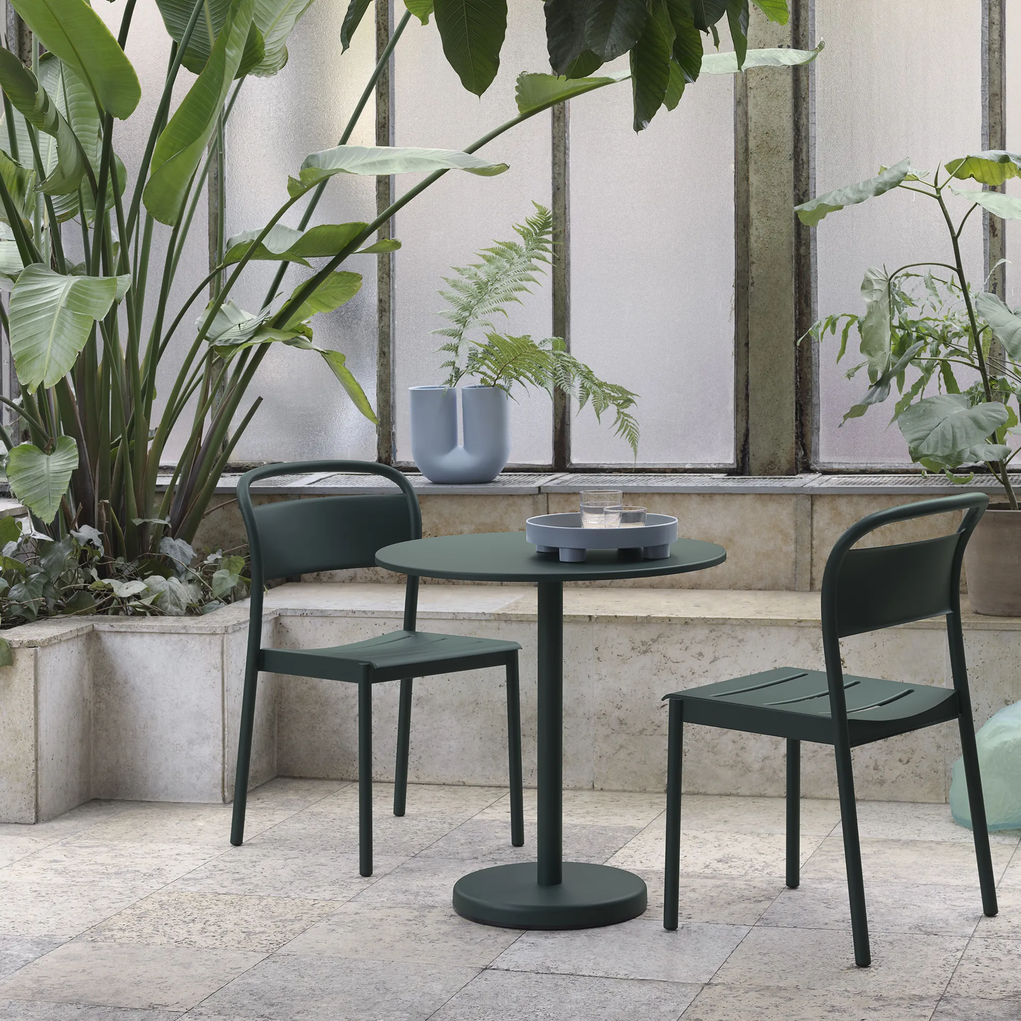 Linear Steel Café Table Ø 70 h - 2