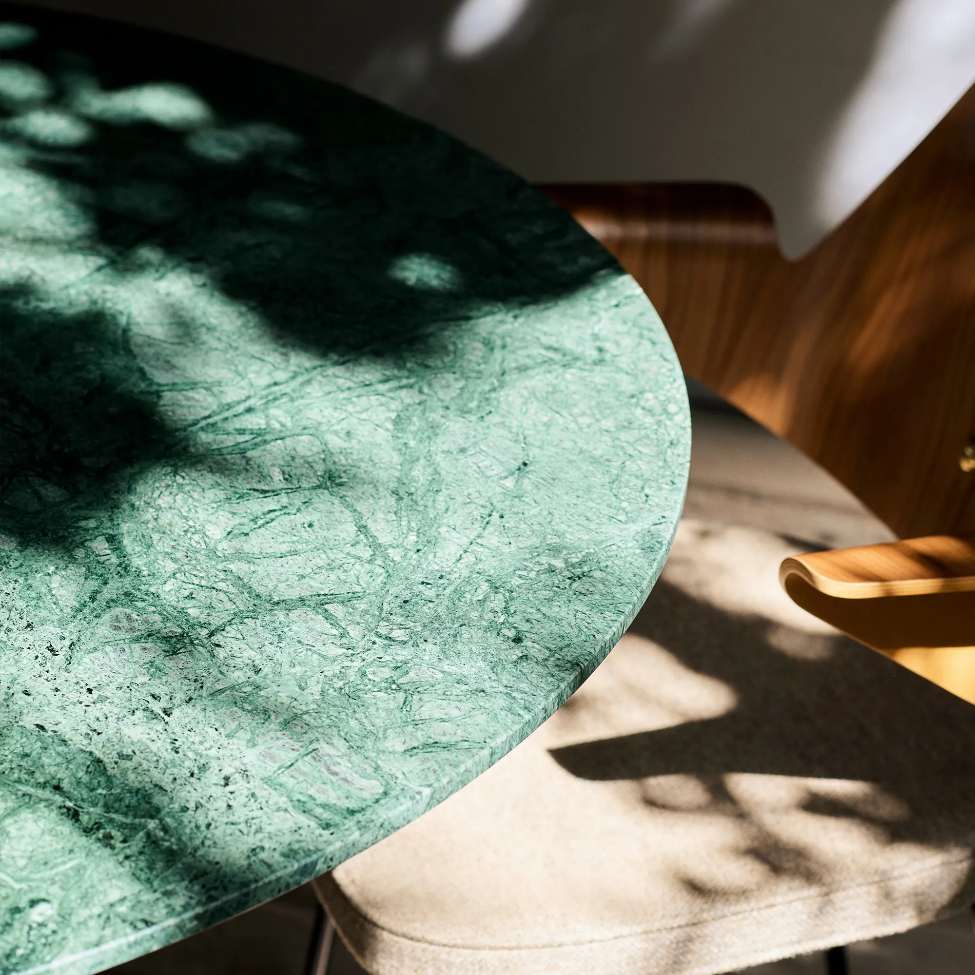 In Between Dining Table SK12 Marble Verde Guatemala Top - 4