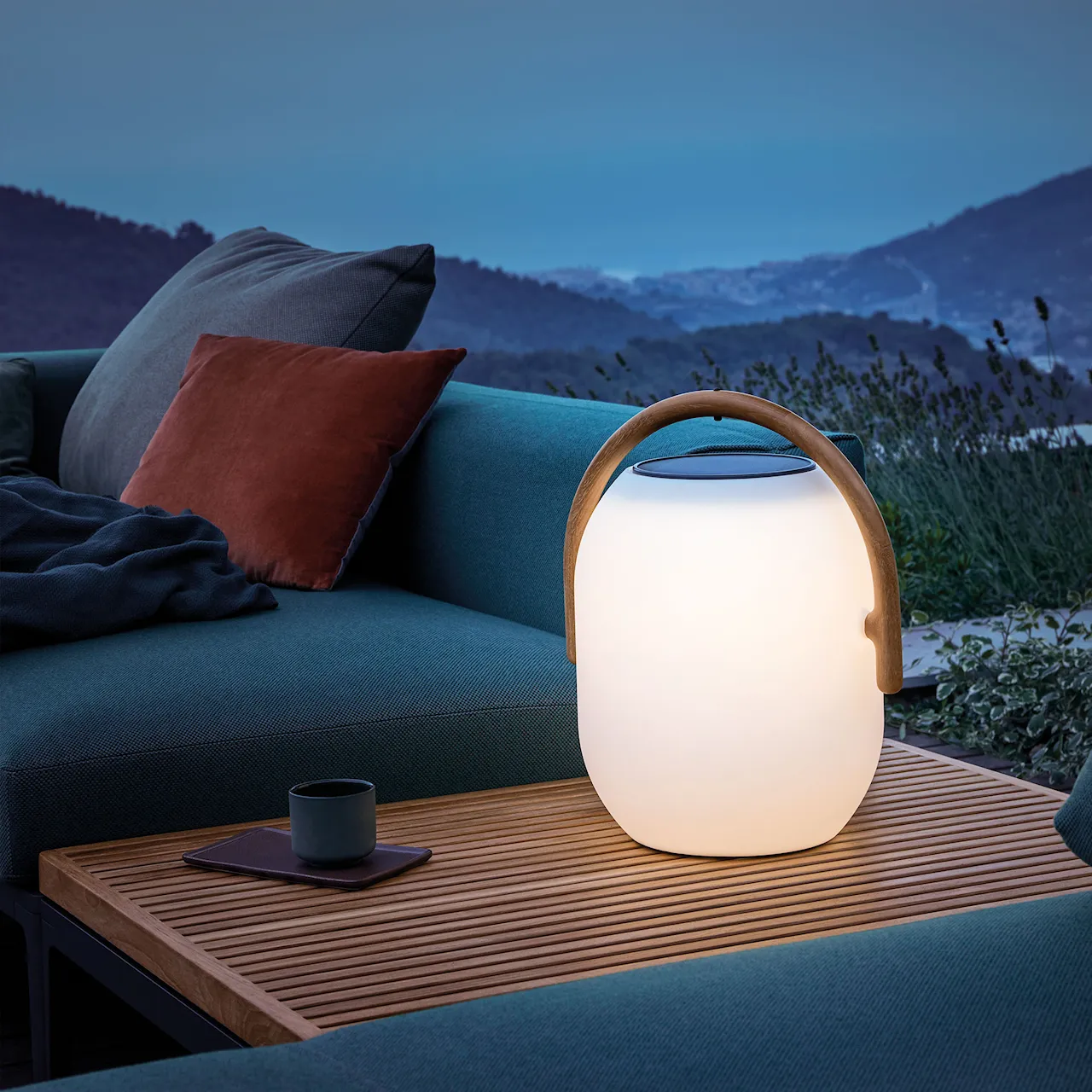 Ambient Cocoon Lamp