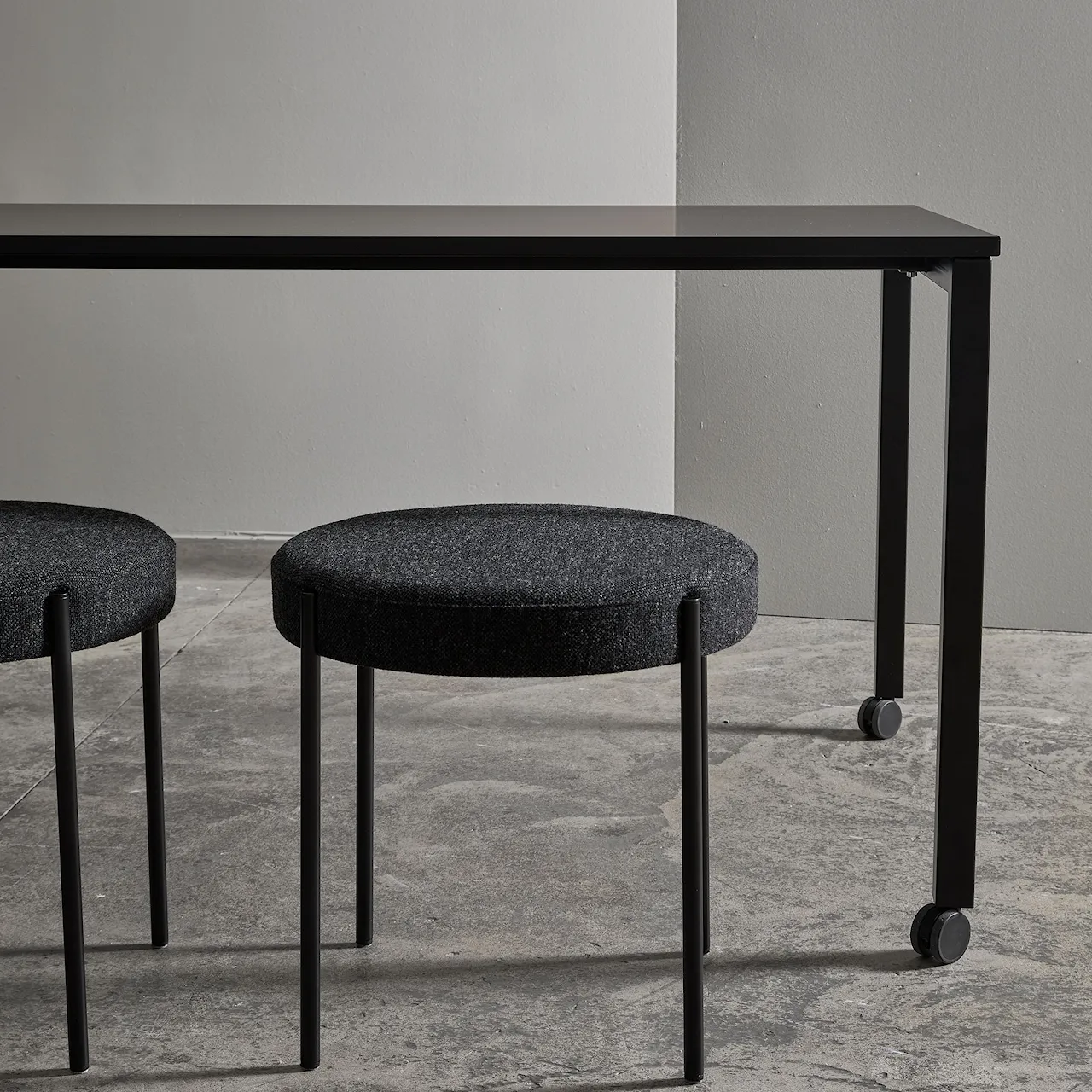 Panton Move Table Black