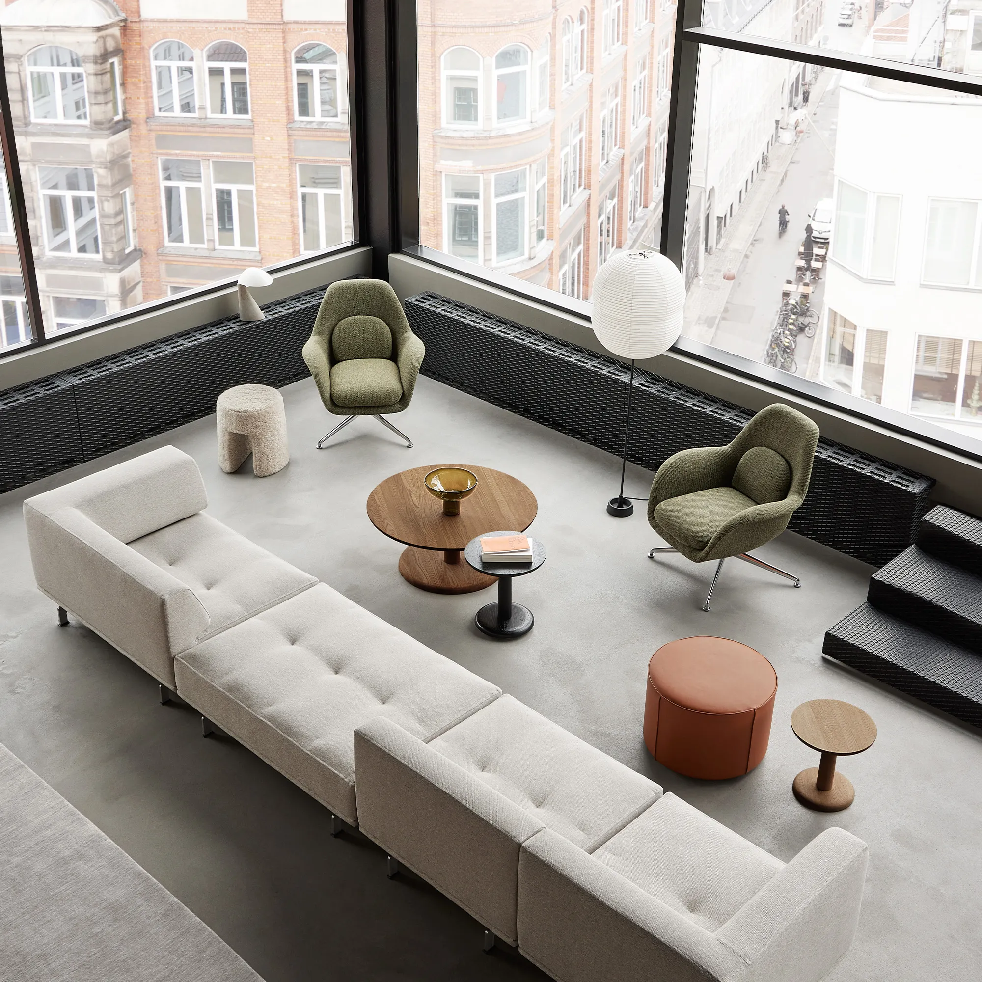 Swoon Swivel Chair