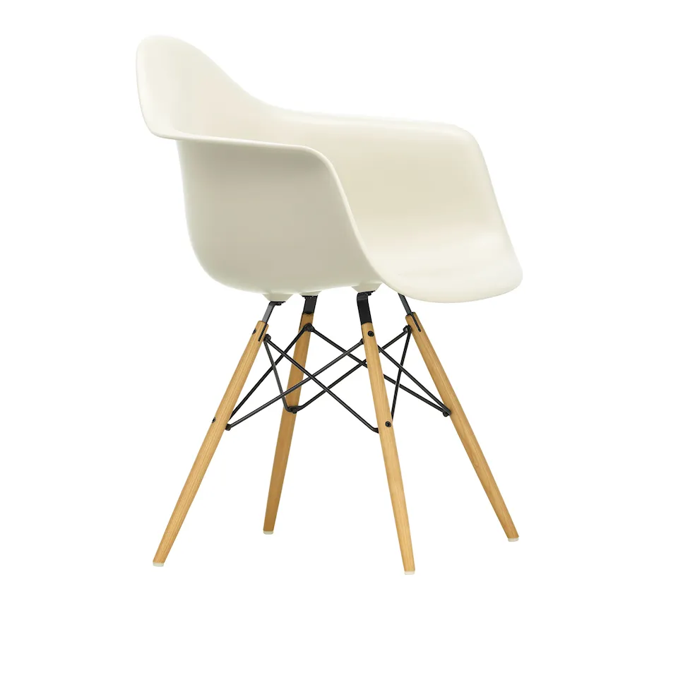 Eames RE Plastic Armchair DAW Ash Honey Tone