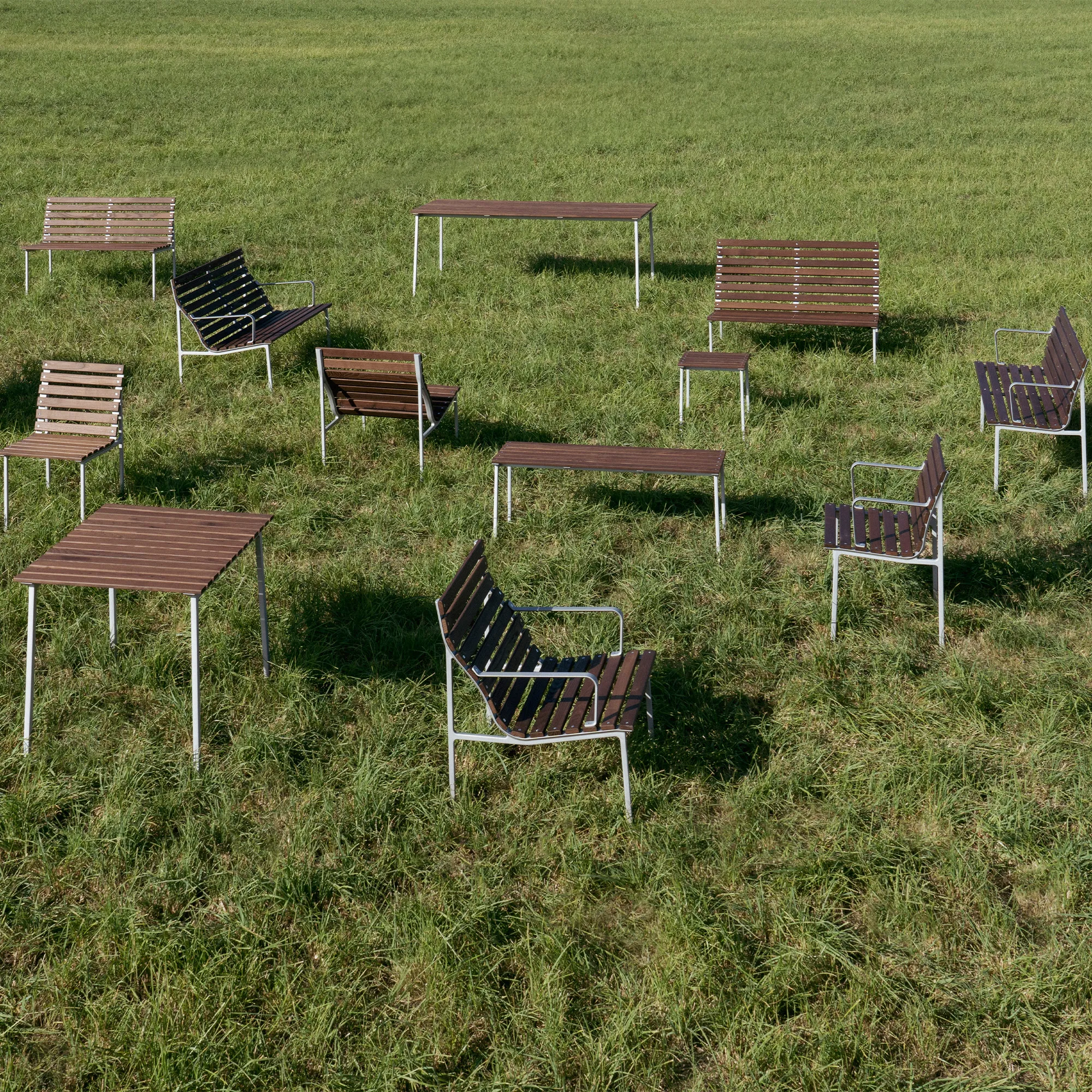 Traverse lounge bench with armrests - 9
