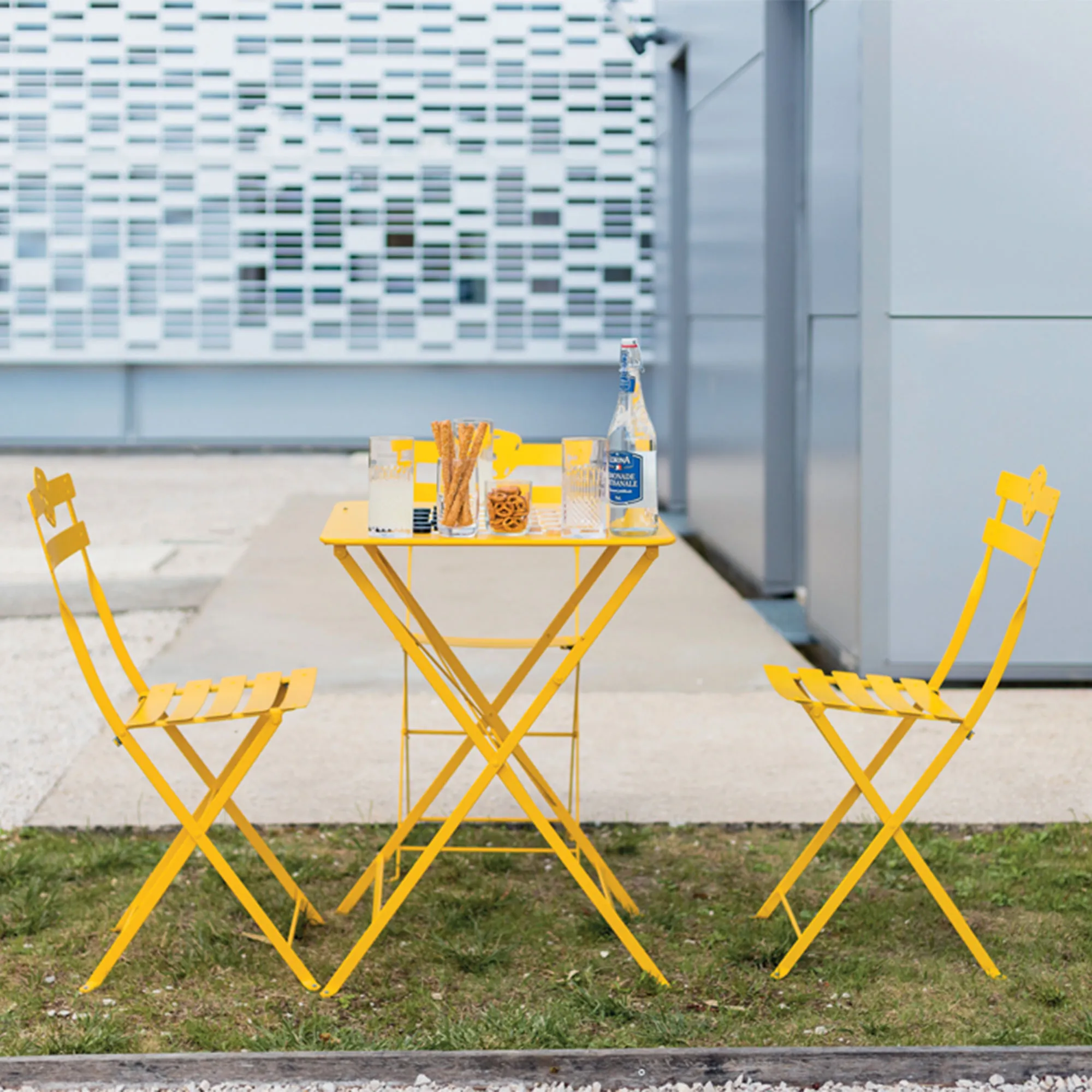 Bistro Outdoor Dining Table 71 x 71 cm - 2