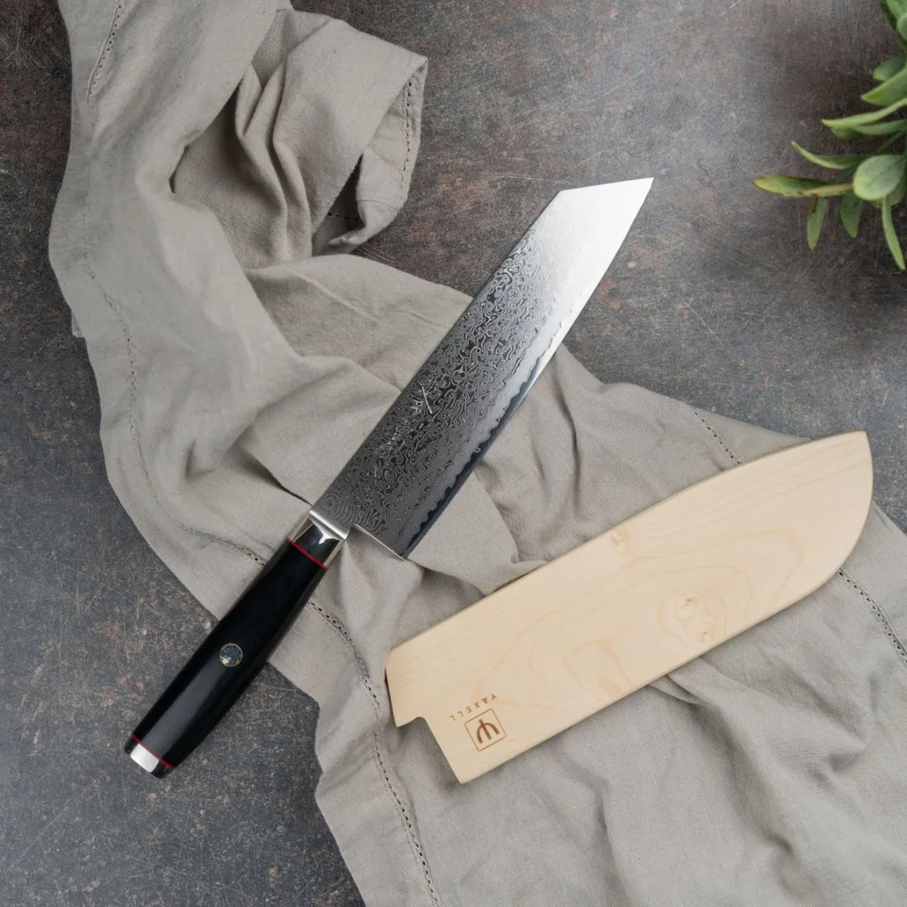 Yaxell Super Gou Ypsilon Kiritsuke 20 cm Incl. Knife guard