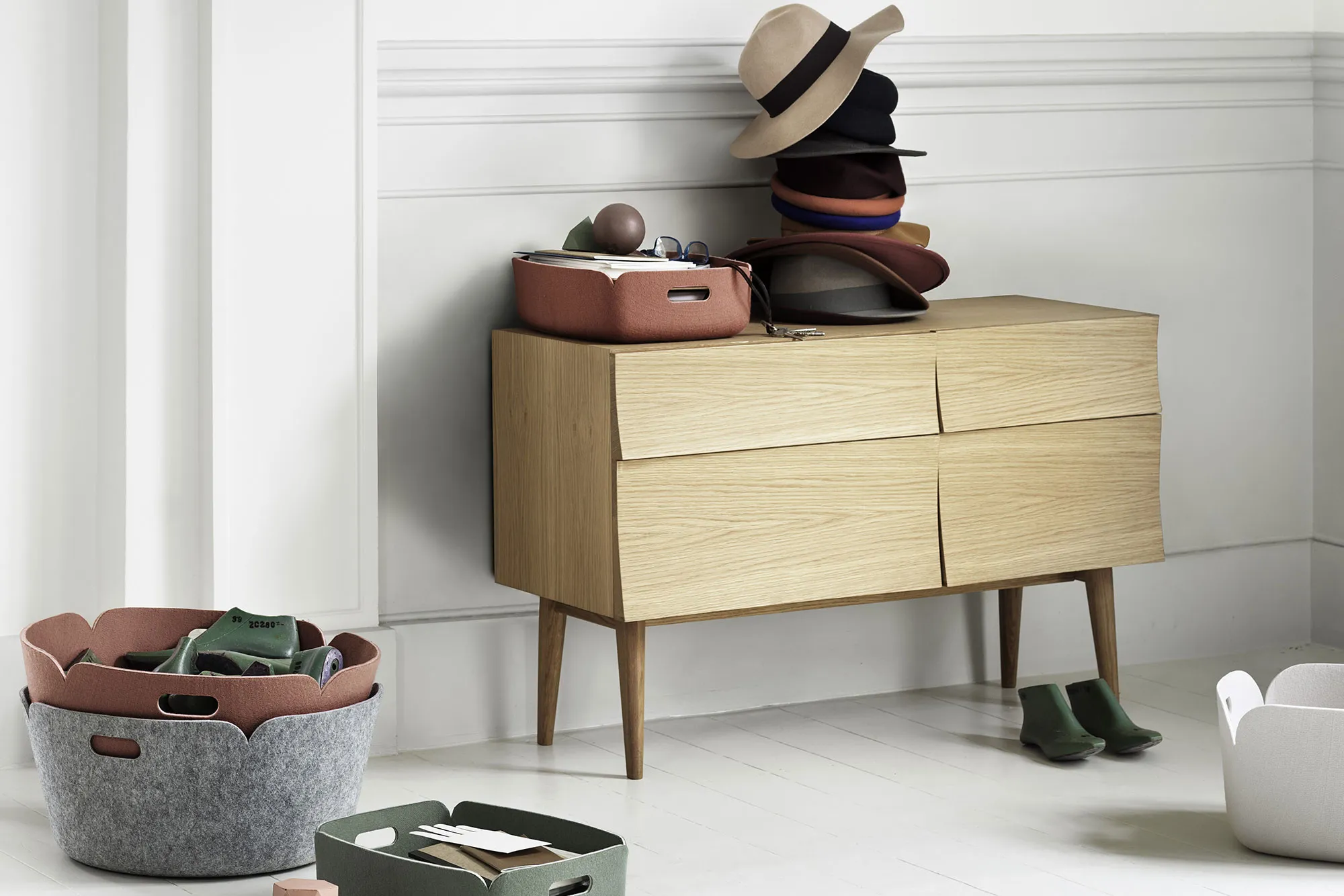Reflect Sideboard Small - 2