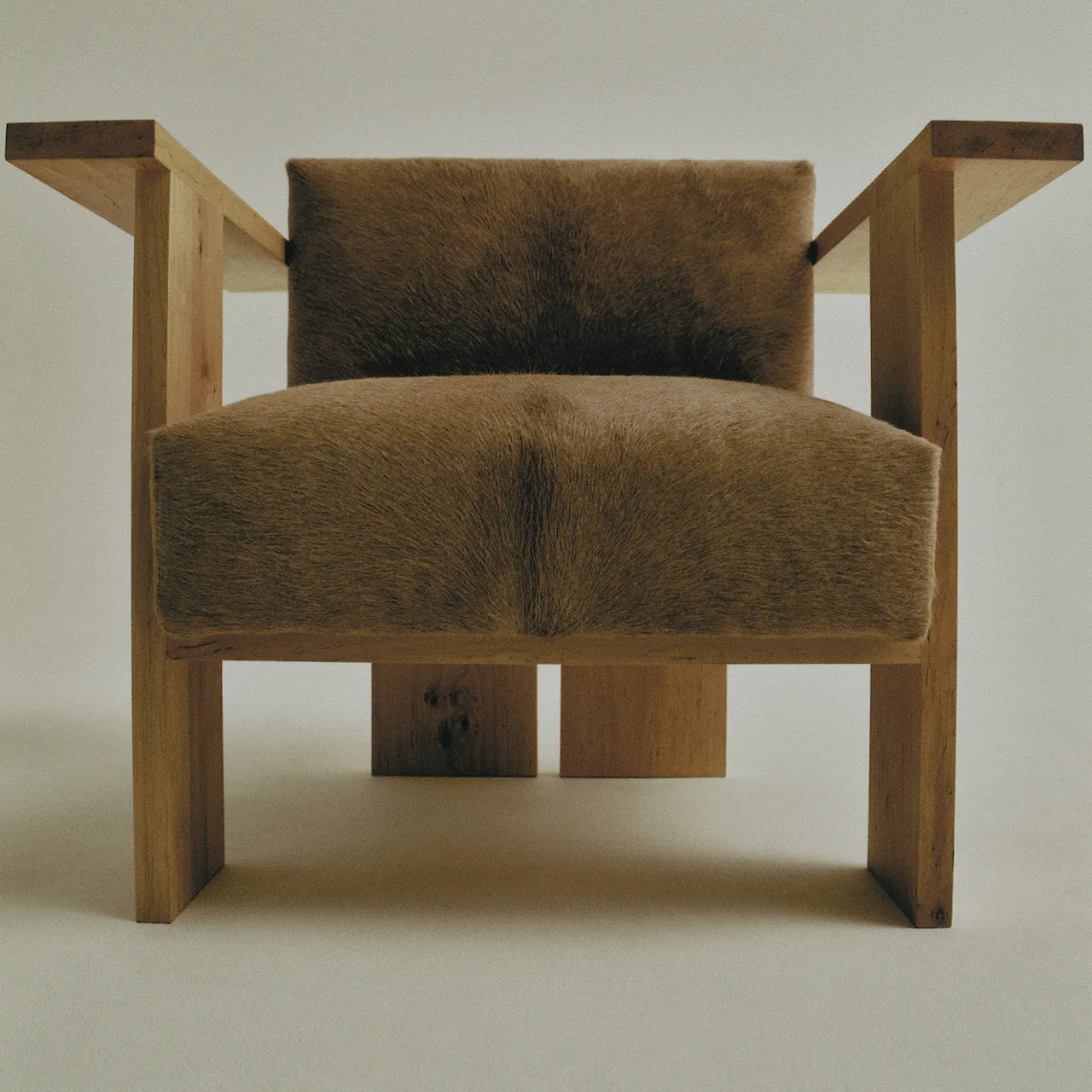 Gaucho Alder/Champagne Armchair