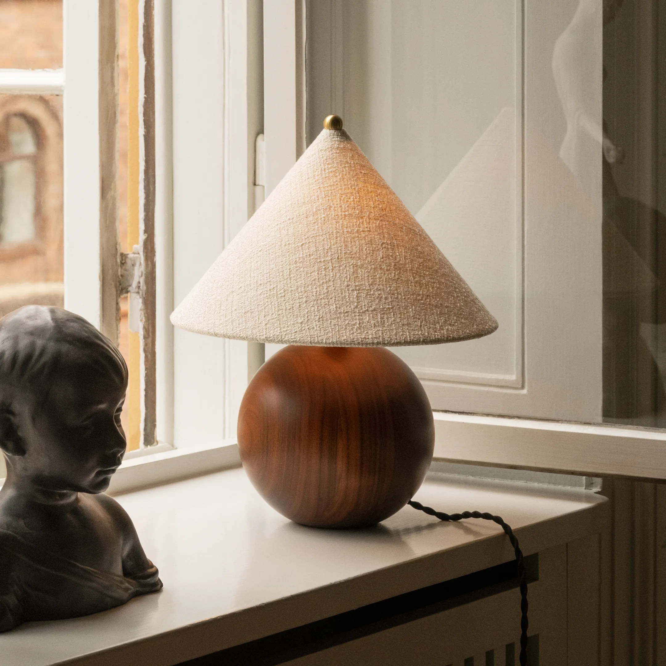 Sphere table lamp - 2