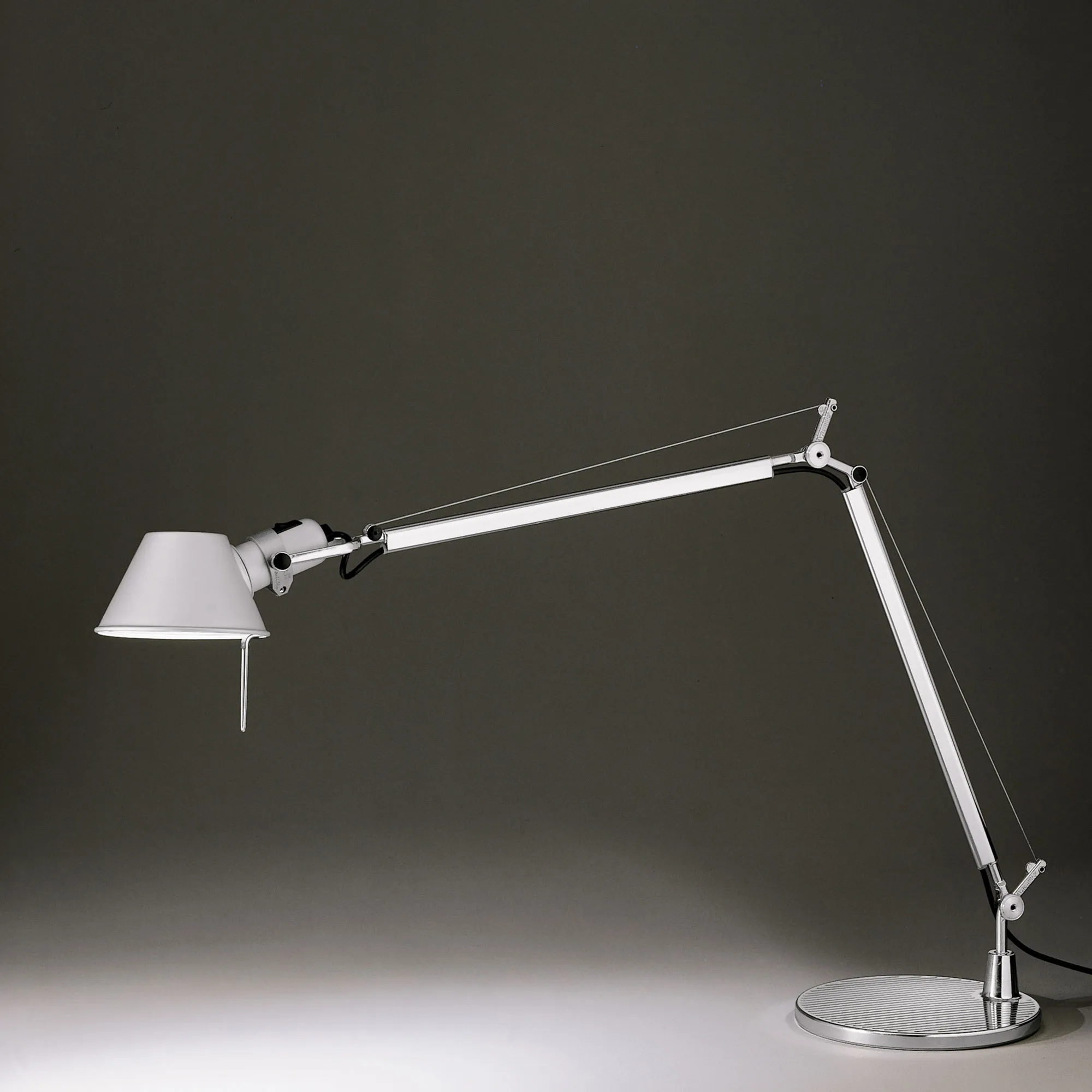 Tolomeo LED Table - 3