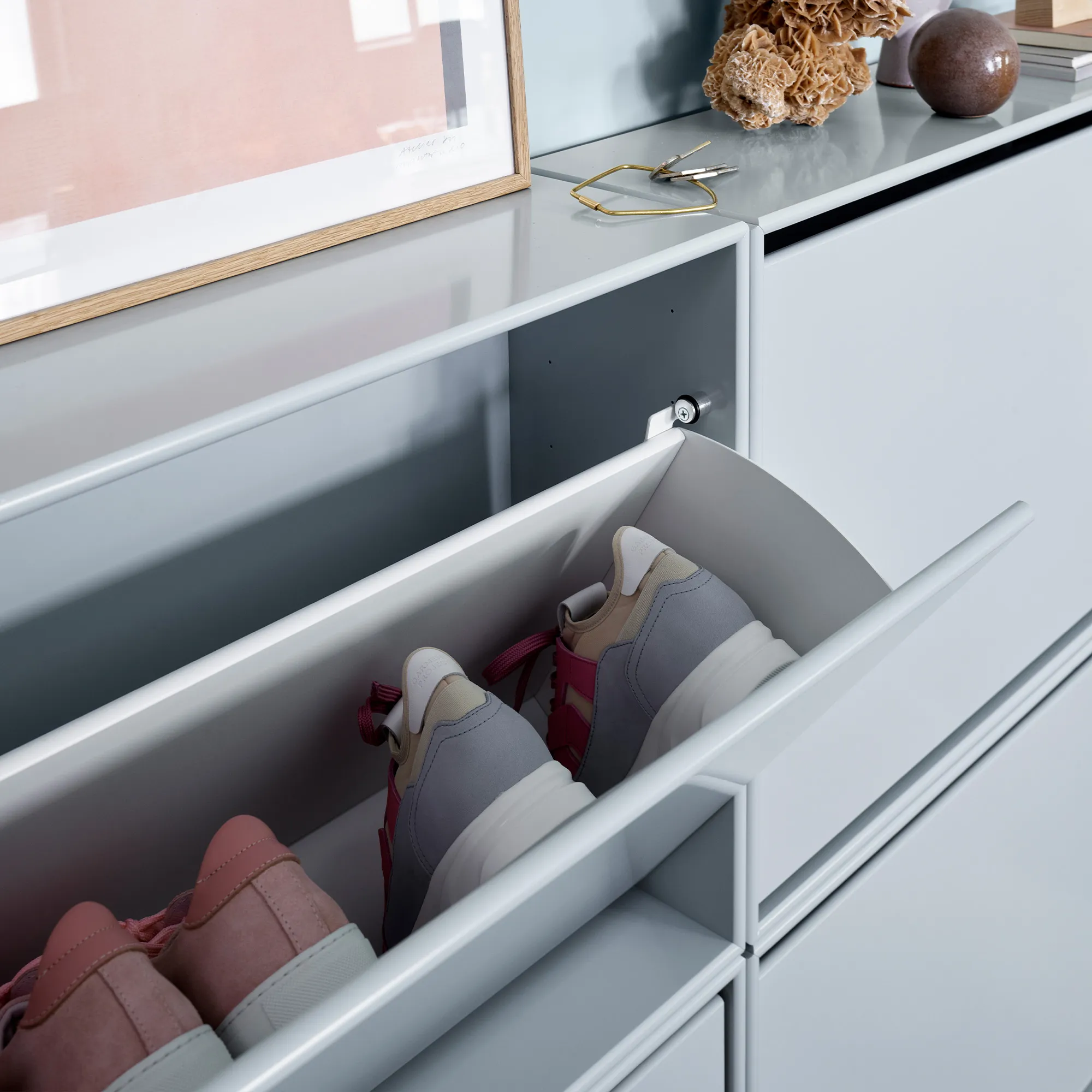 Montana Selection Hide Shoe Cabinet - 5