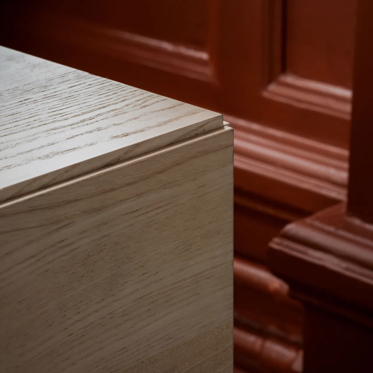 Relief Chest of Drawers Wide Legs
