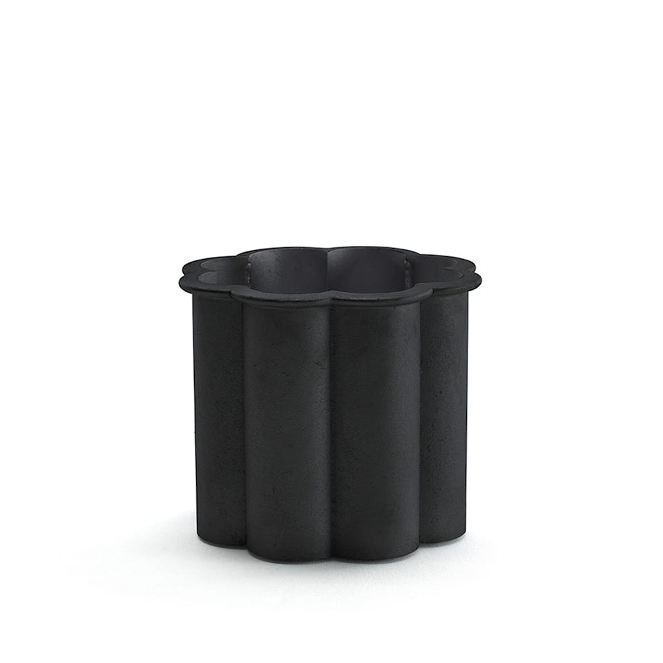Grayscale Black Plant Pot