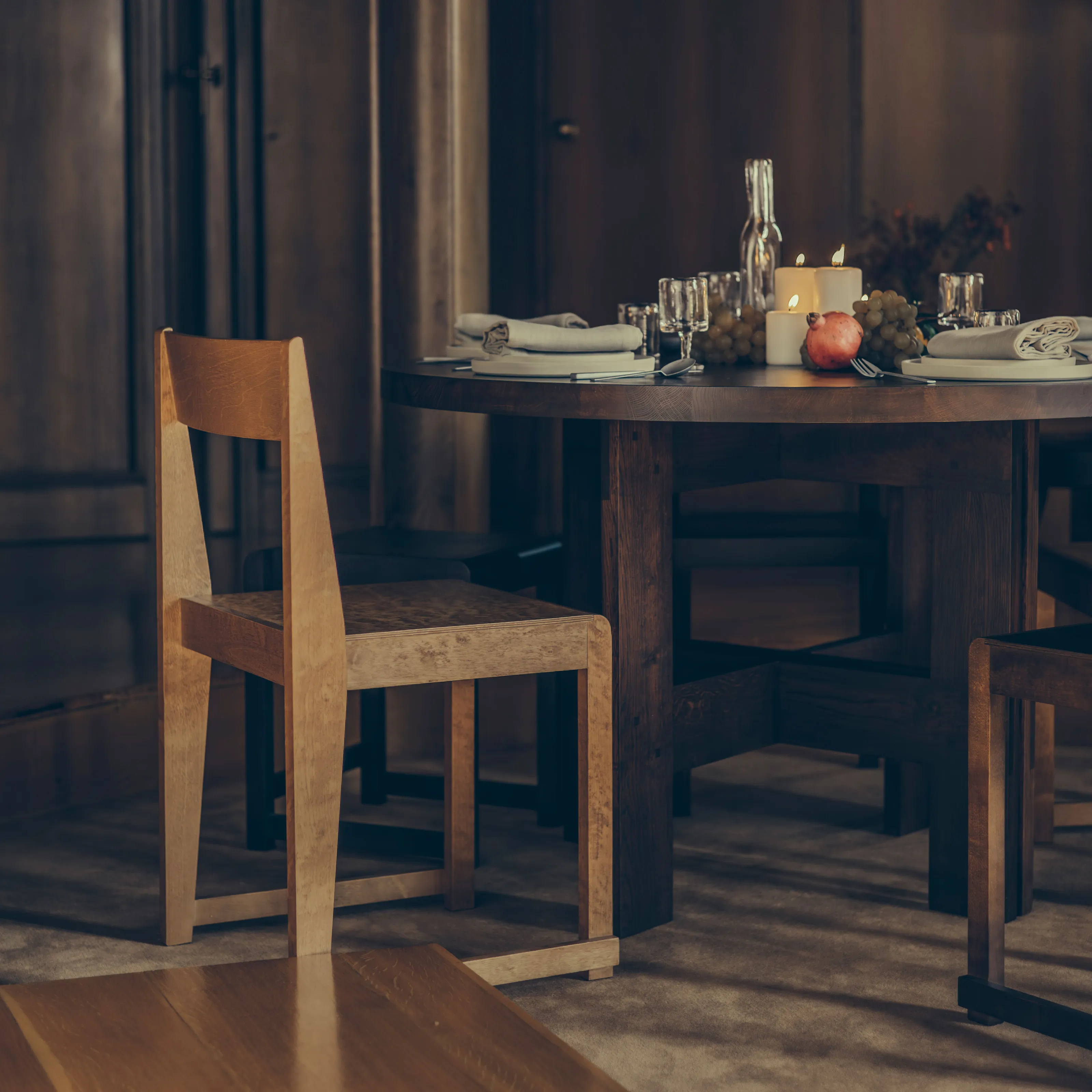 Farmhouse Trestle Table Round - 4