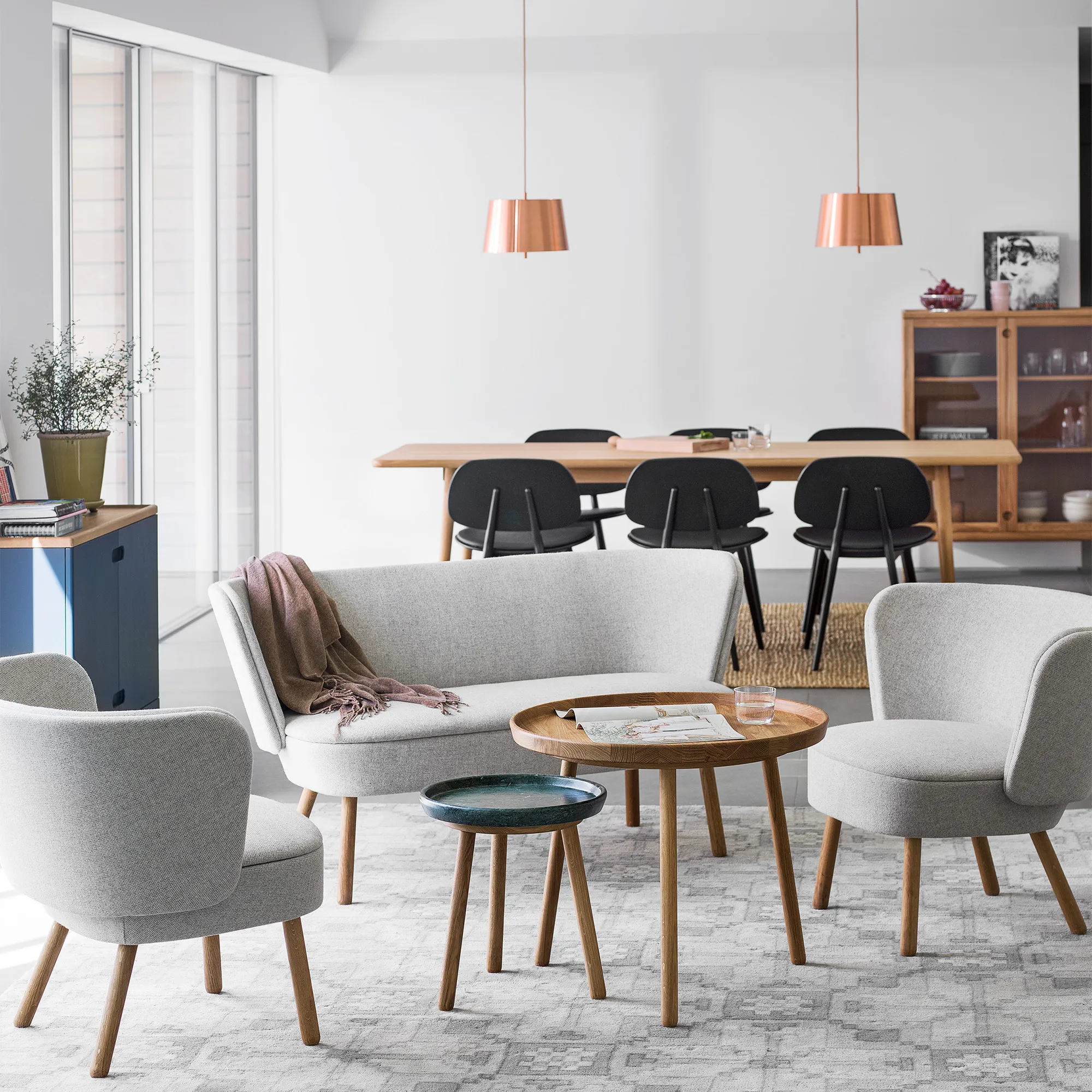 Miss Holly Oak Dining Table - 5