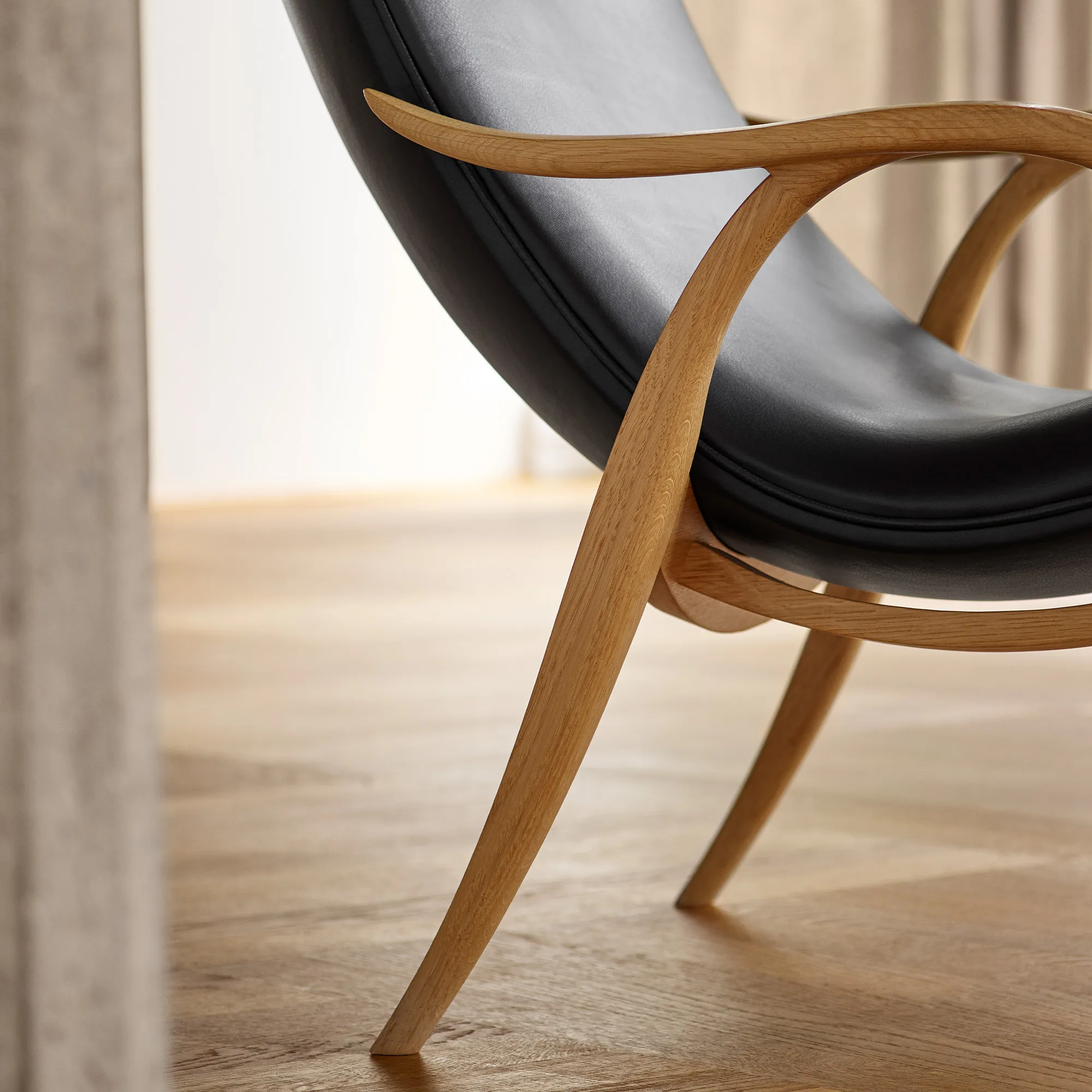 FH429 Signature Chair - 3
