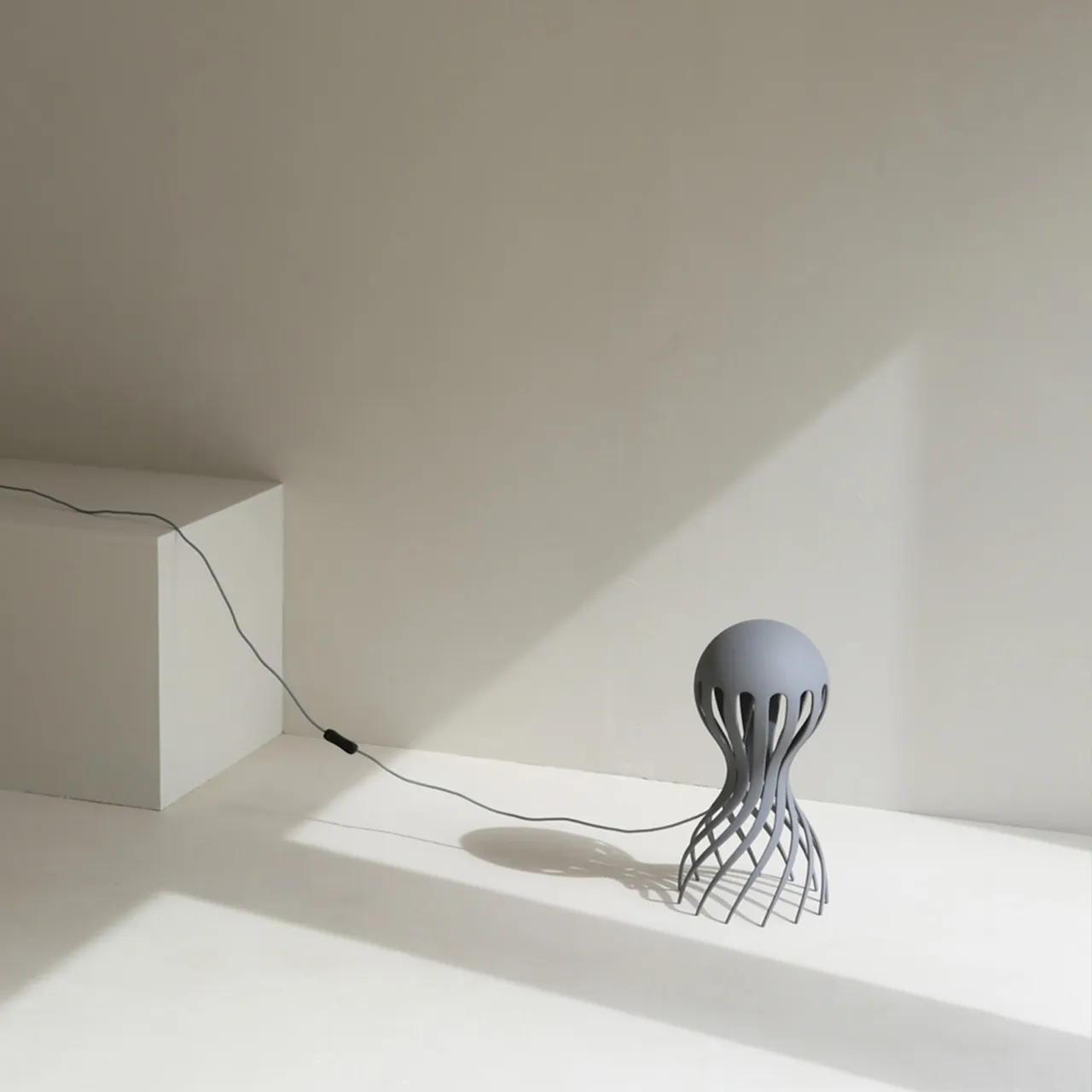 Cirrata Table Lamp