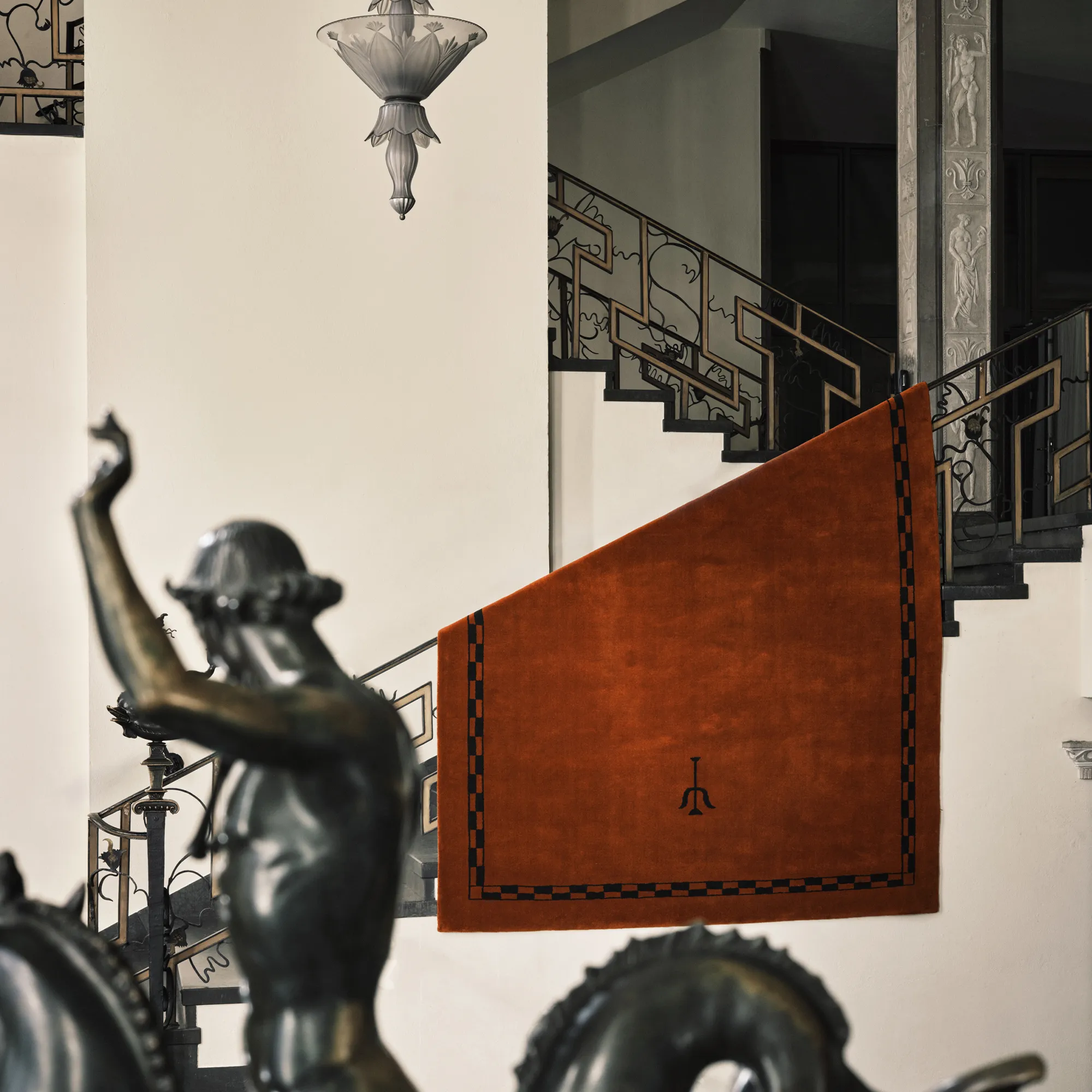 Grace 01 Burgundy wool rug - 4